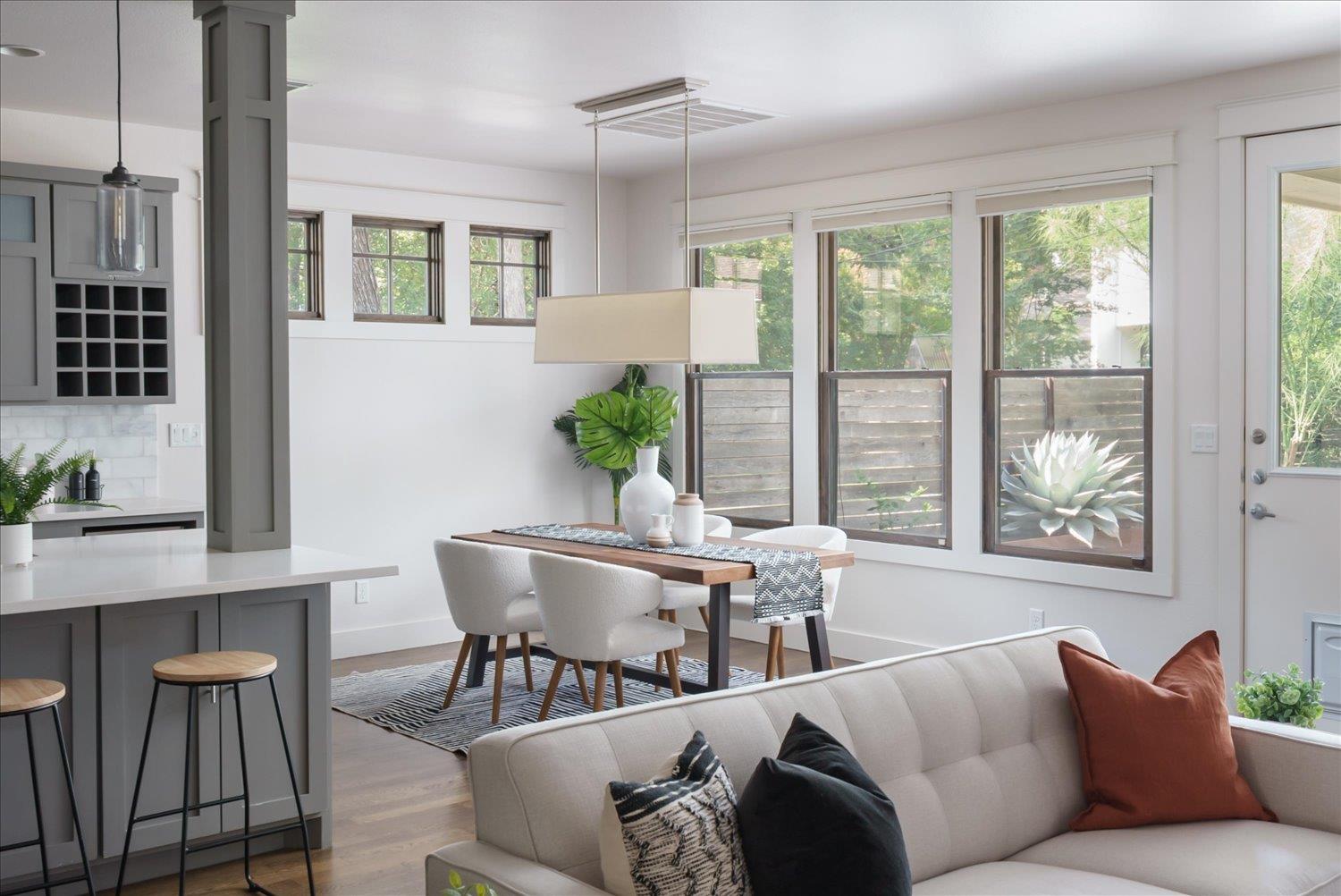 2606 W 49th St, Austin, TX 78731