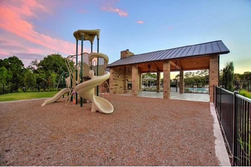 135 Clearwater Way, Kyle, TX 78640