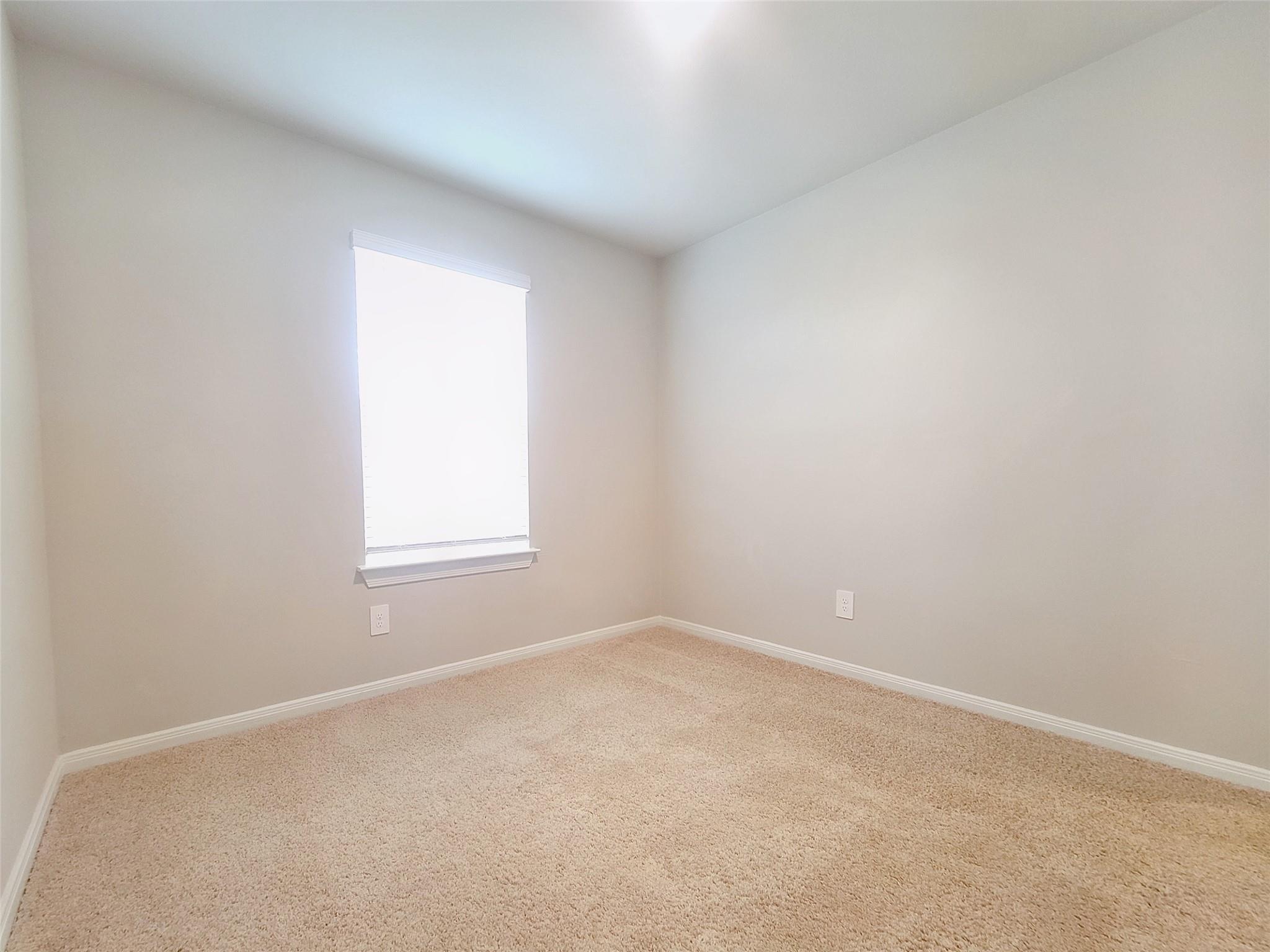 125 Solitude Dr, San Marcos, TX 78666