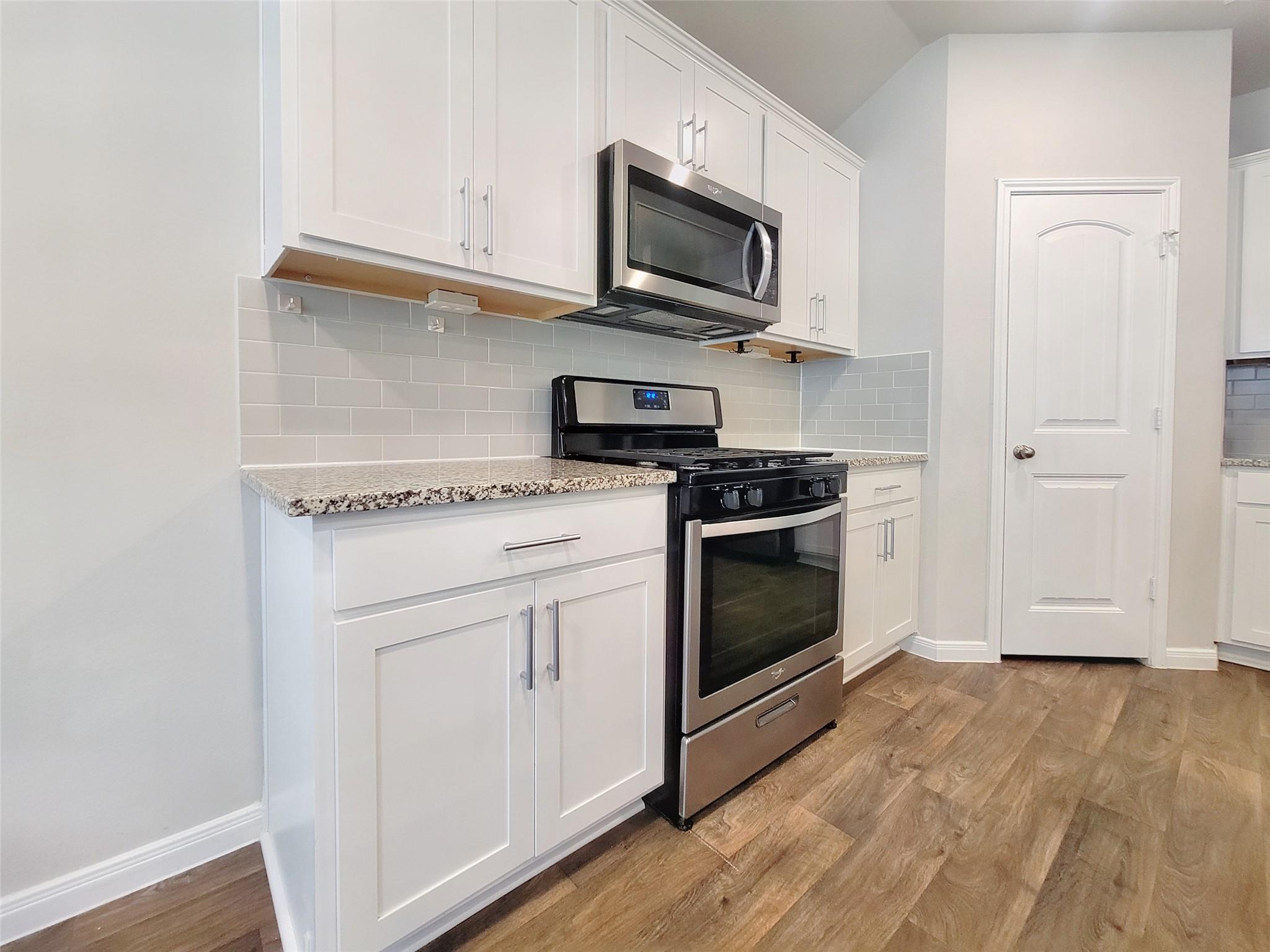 125 Solitude Dr, San Marcos, TX 78666