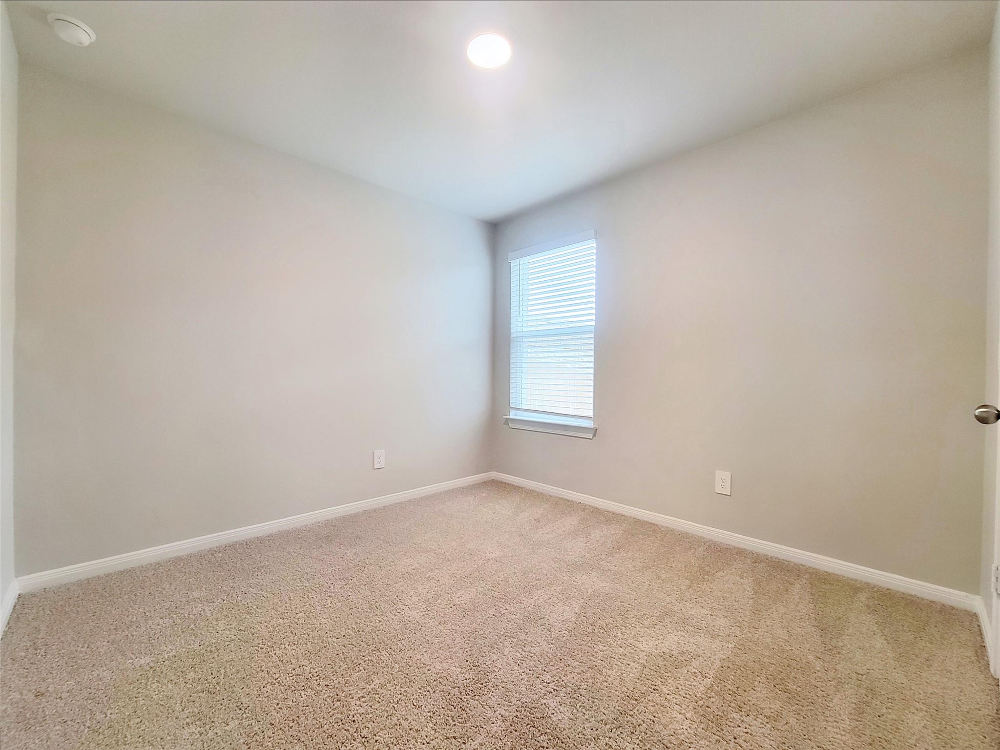 125 Solitude Dr, San Marcos, TX 78666