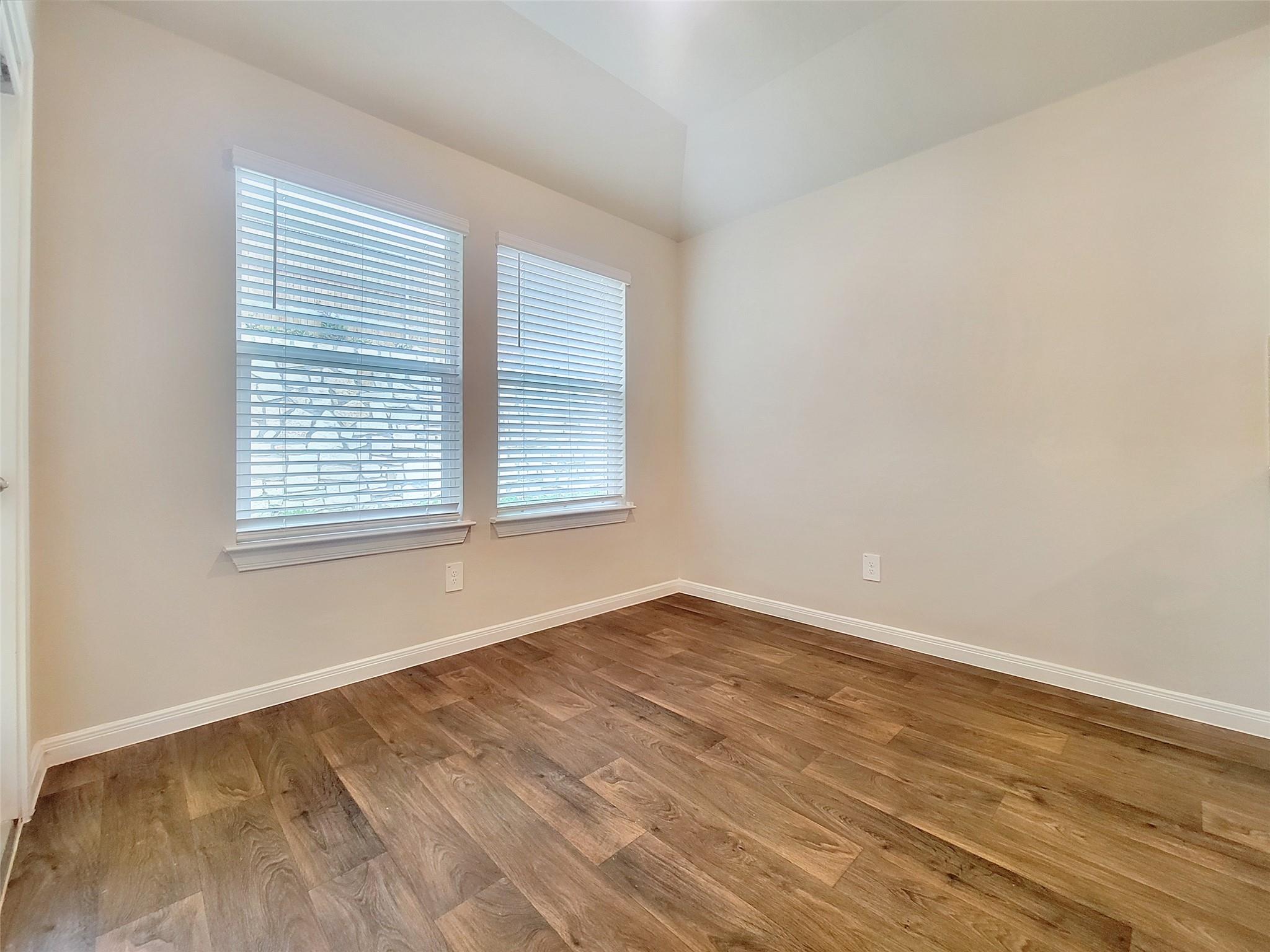 125 Solitude Dr, San Marcos, TX 78666