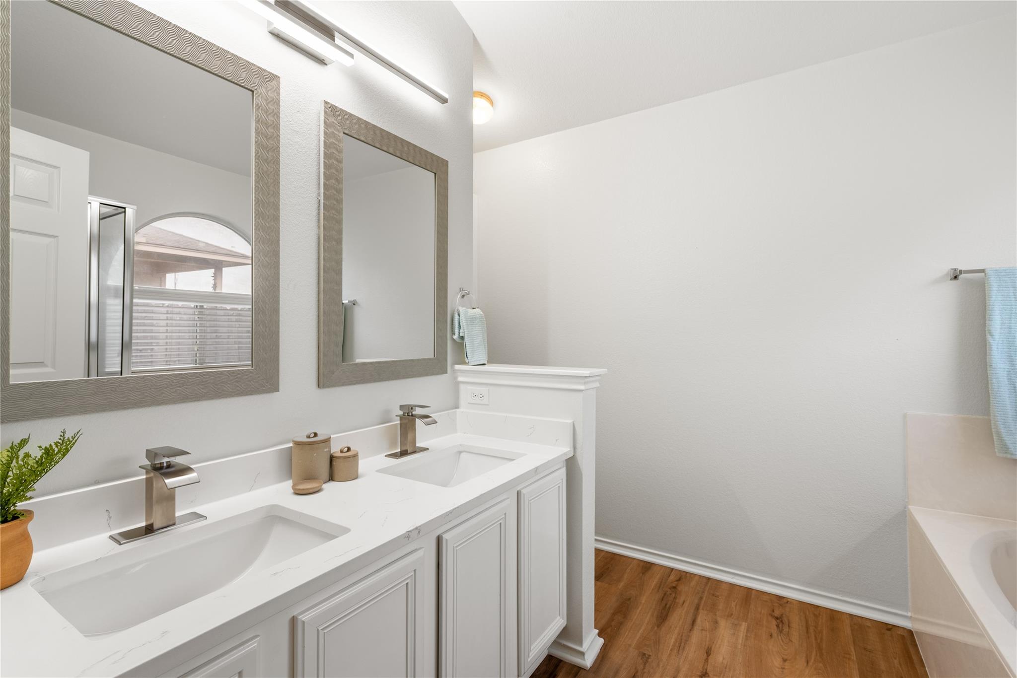 237 Baldwin St, Hutto, TX 78634