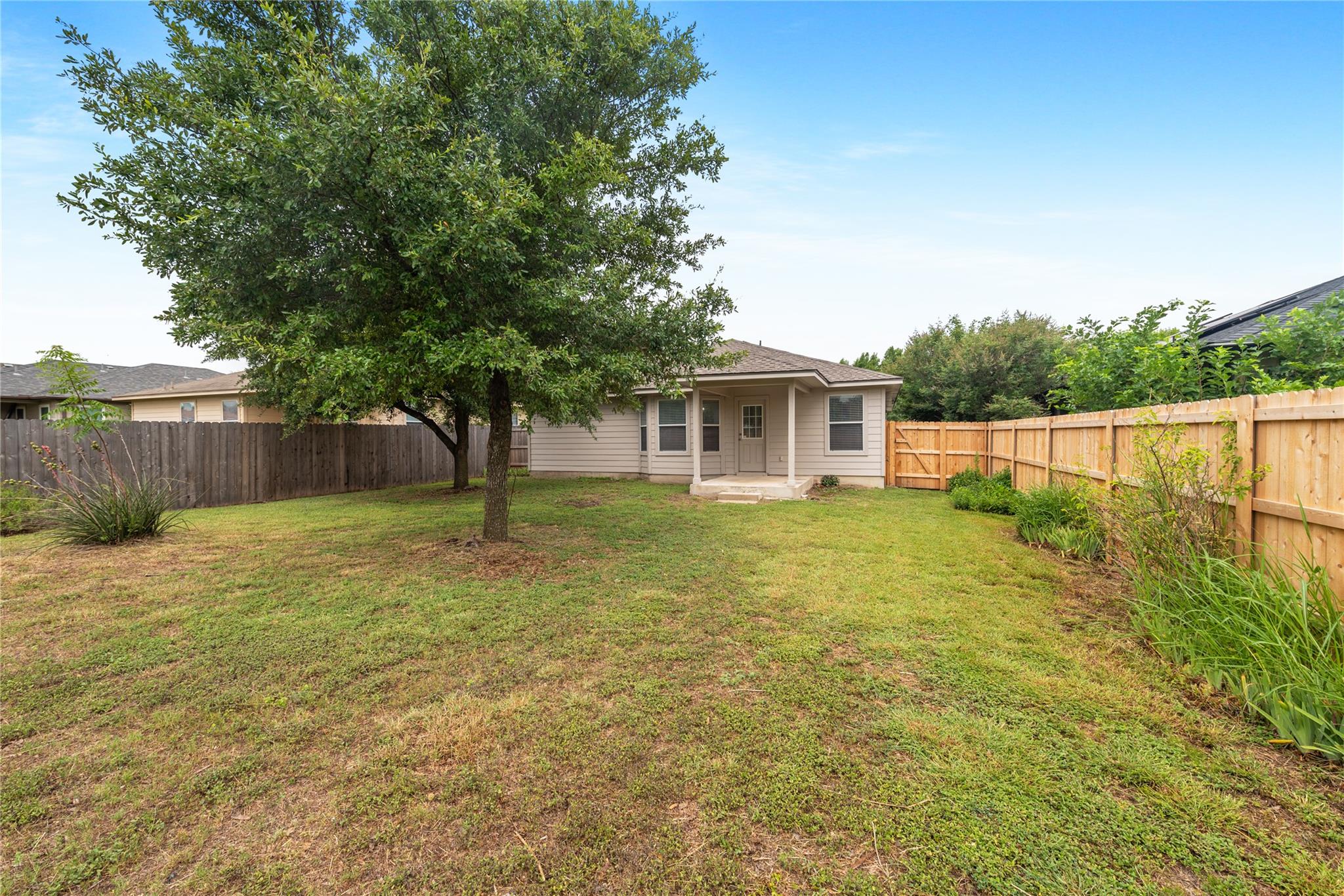 237 Baldwin St, Hutto, TX 78634