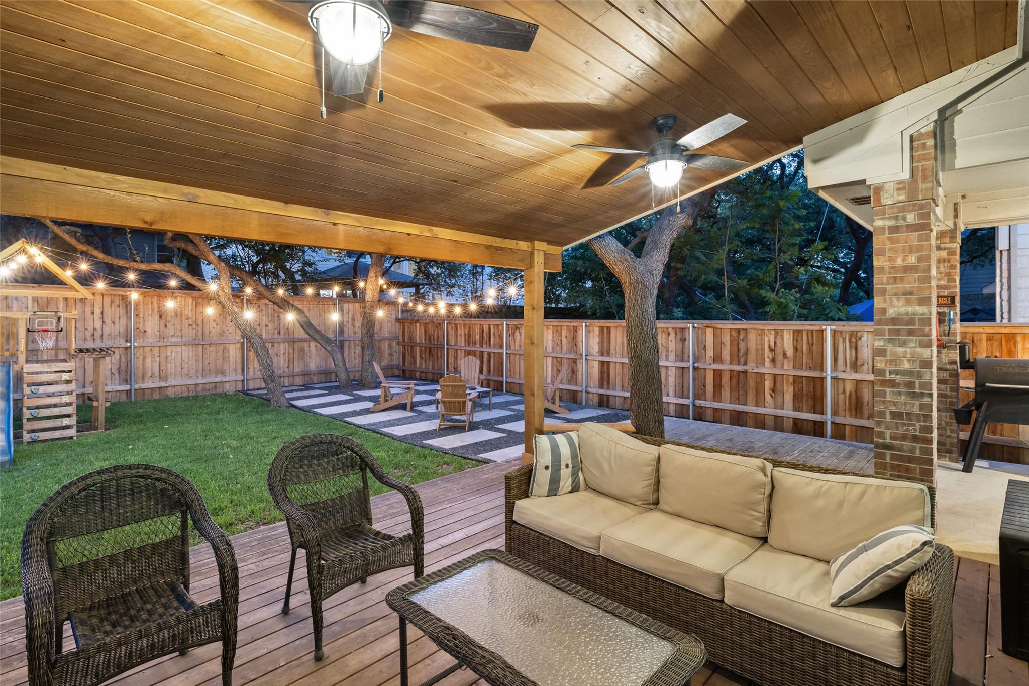 10408 Hansa Dr, Austin, TX 78739