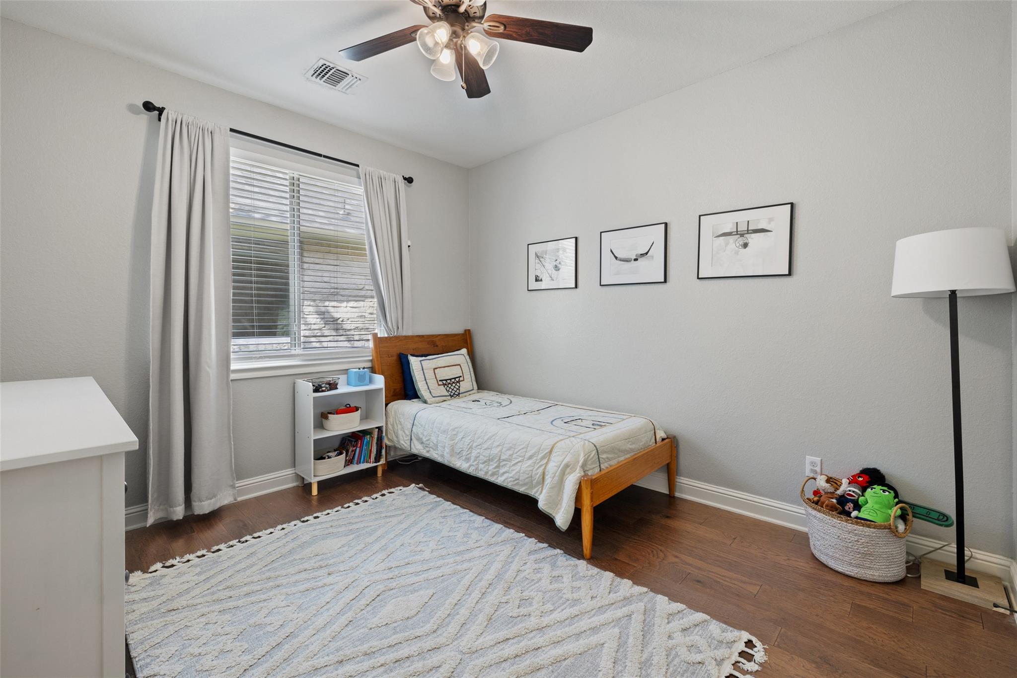 10408 Hansa Dr, Austin, TX 78739