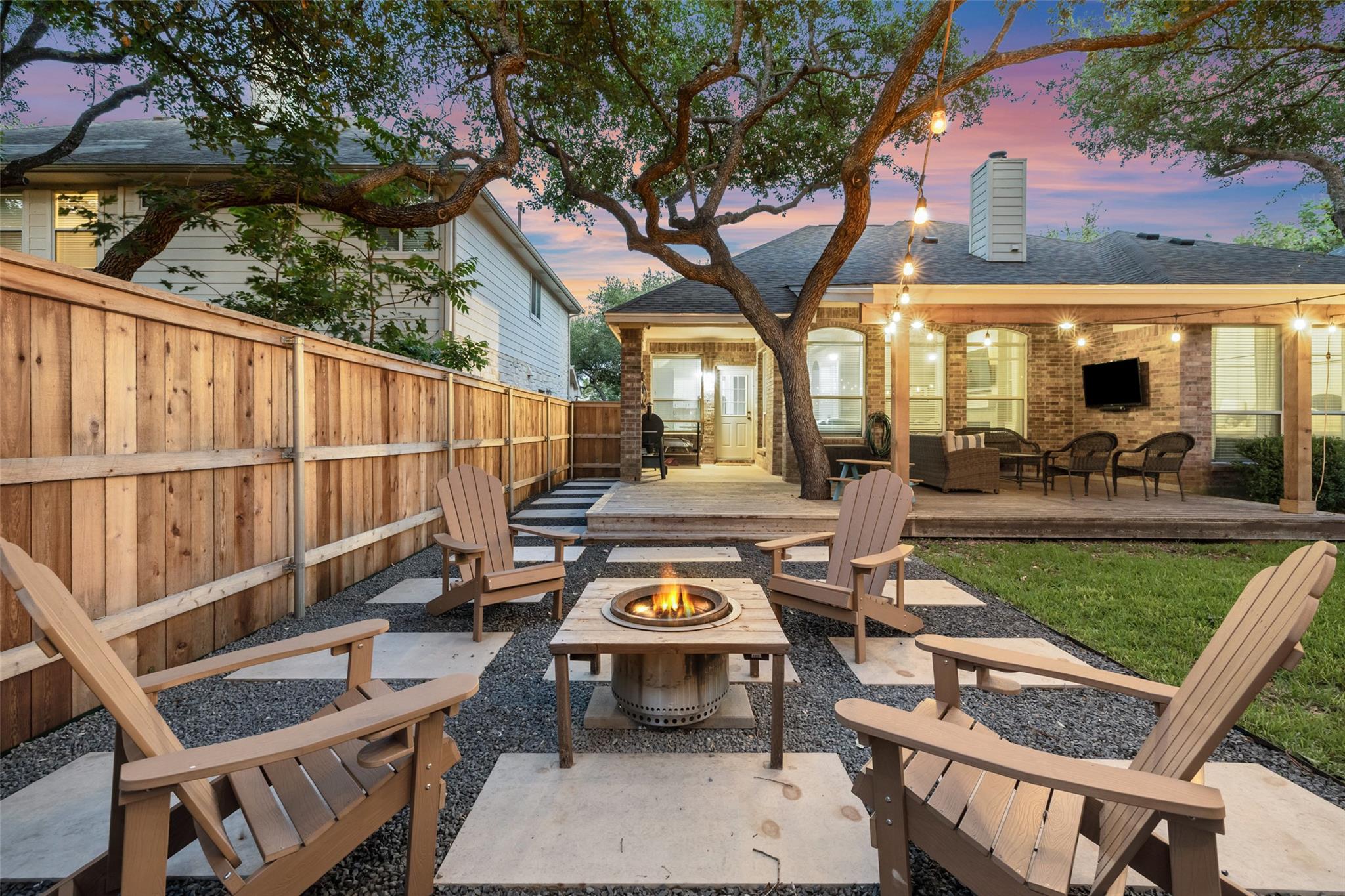 10408 Hansa Dr, Austin, TX 78739
