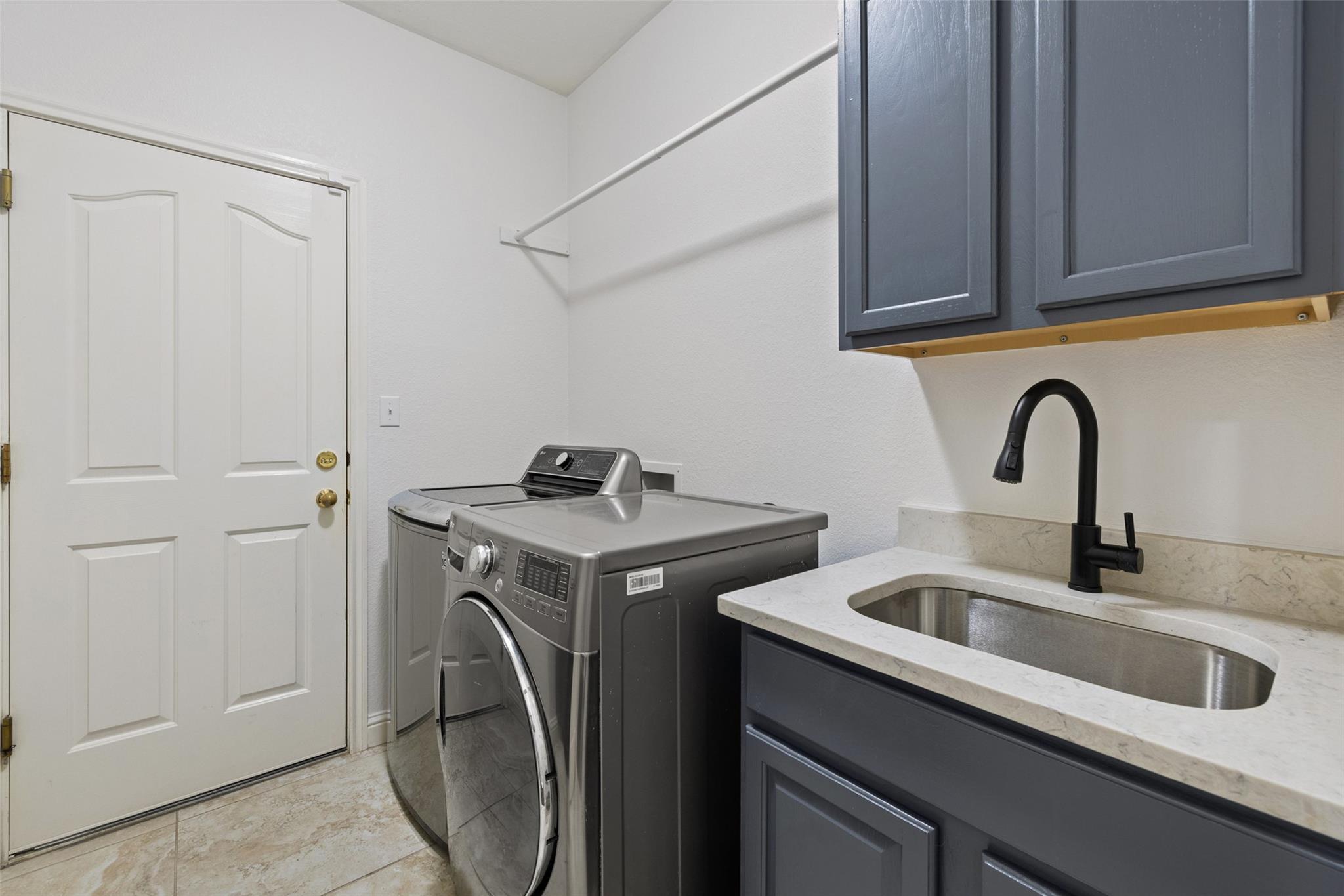 10408 Hansa Dr, Austin, TX 78739