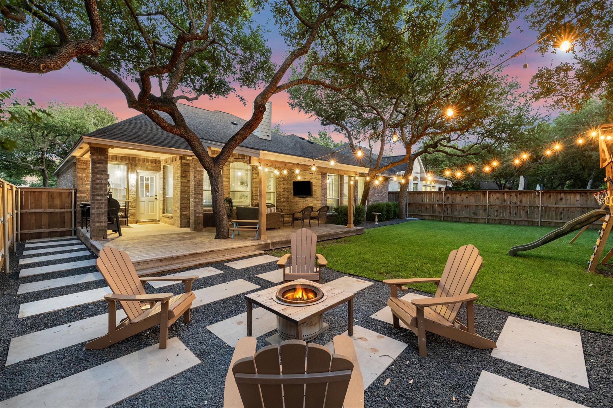 10408 Hansa Dr, Austin, TX 78739