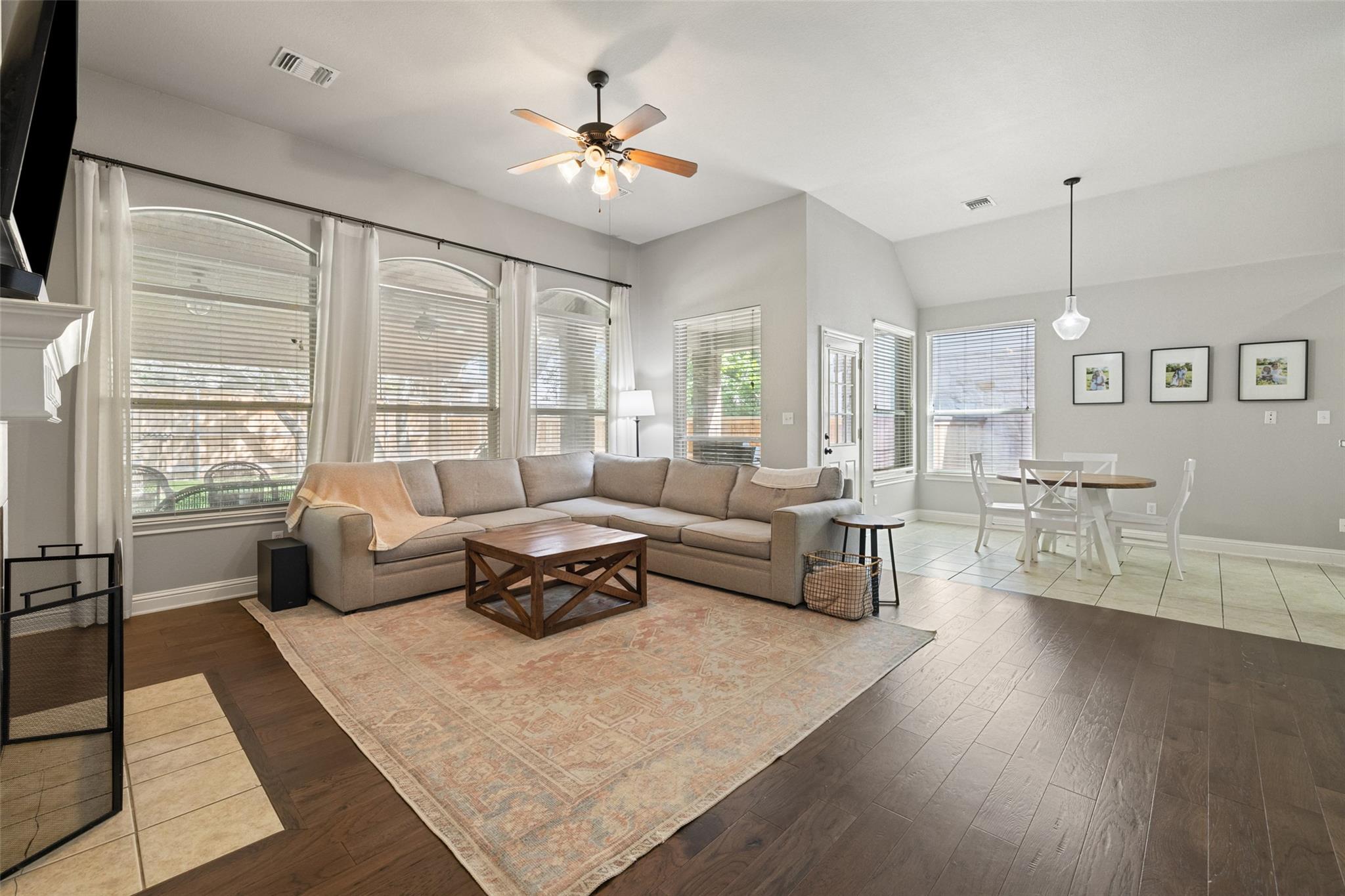 10408 Hansa Dr, Austin, TX 78739