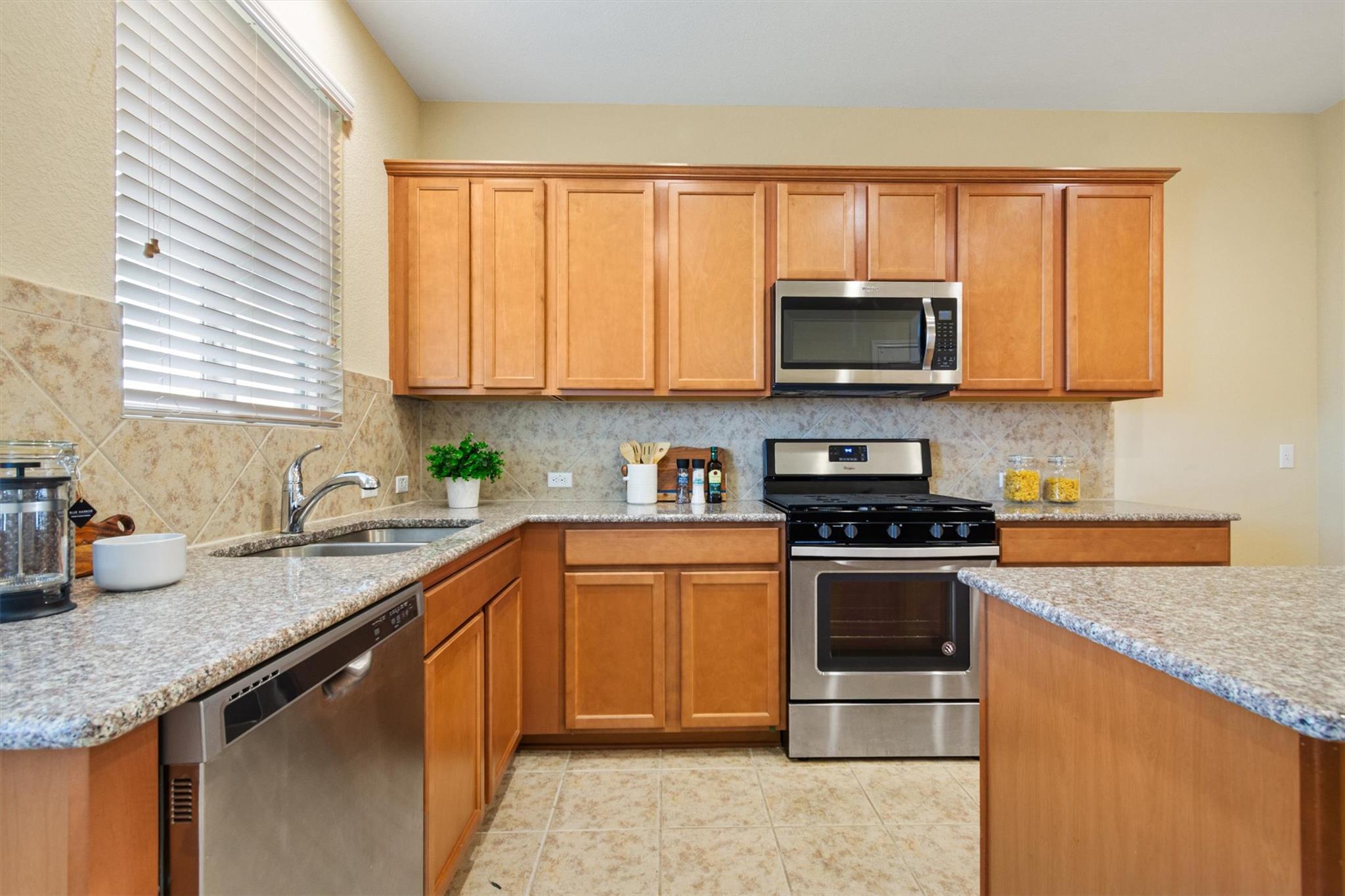 184 Nectar Dr, Buda, TX 78610