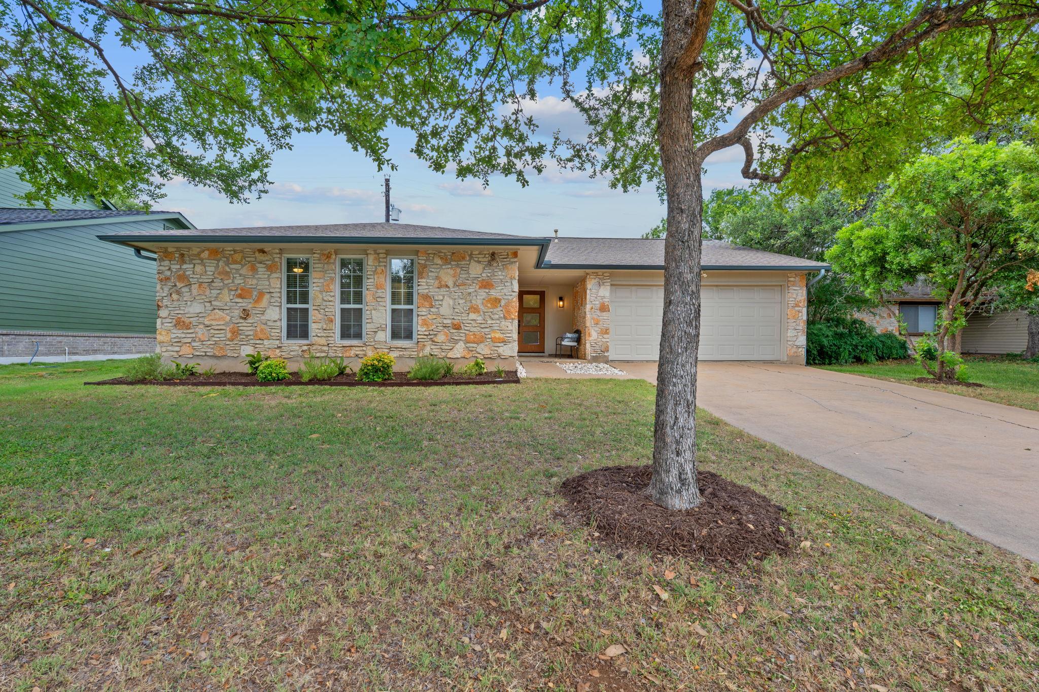 6008 Smith Oak Trl, Austin, TX 78749