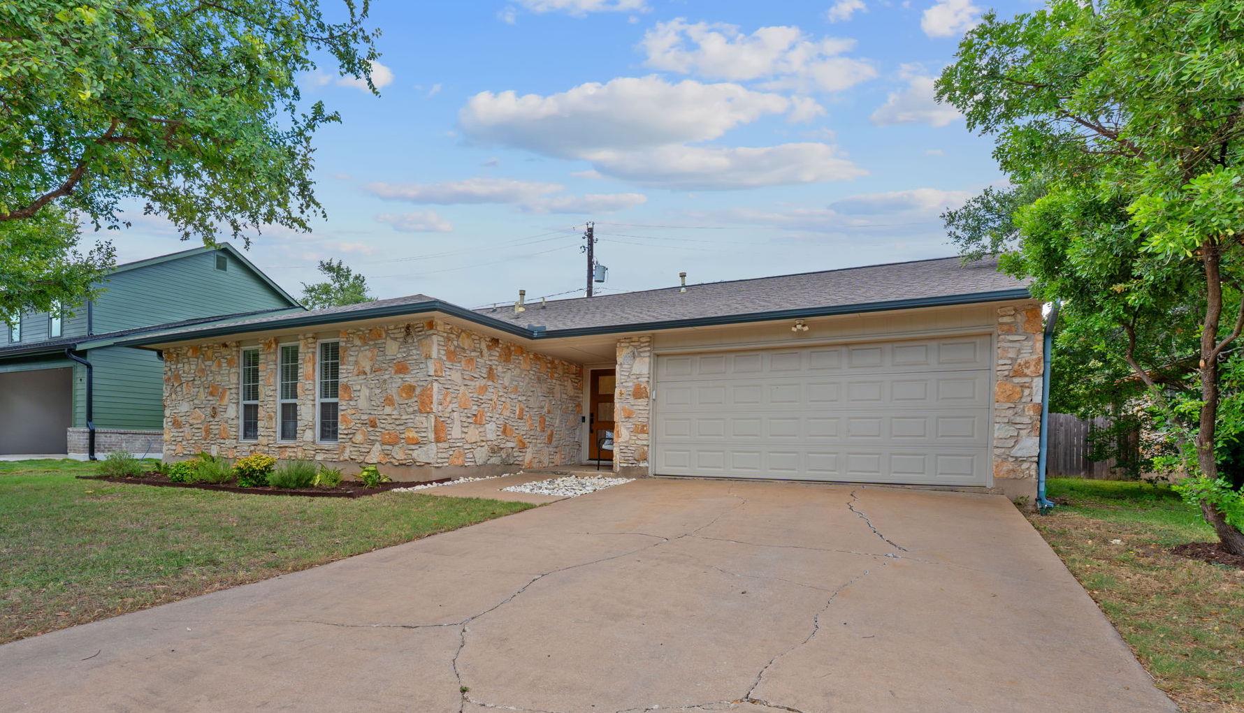 6008 Smith Oak Trl, Austin, TX 78749