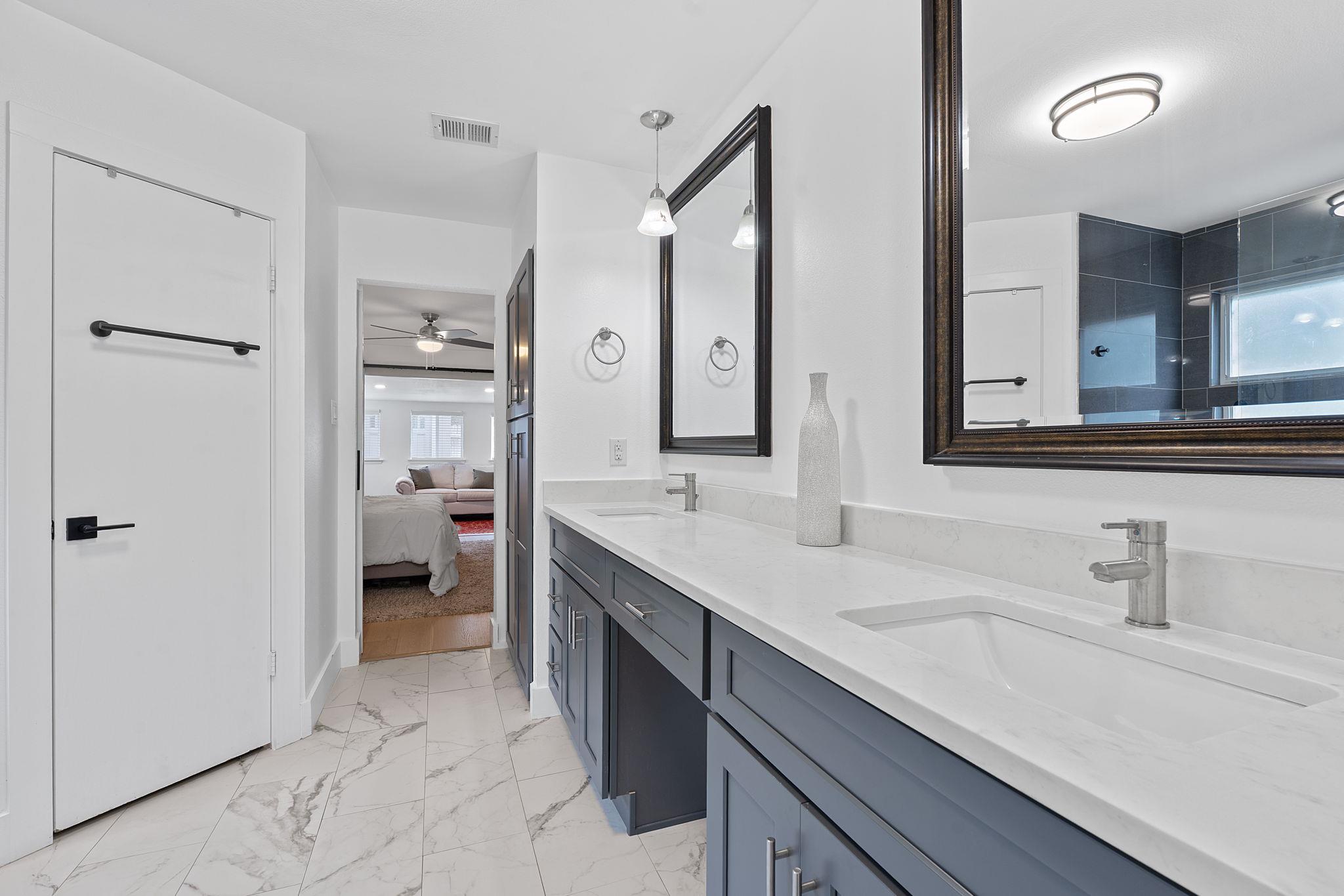 6008 Smith Oak Trl, Austin, TX 78749