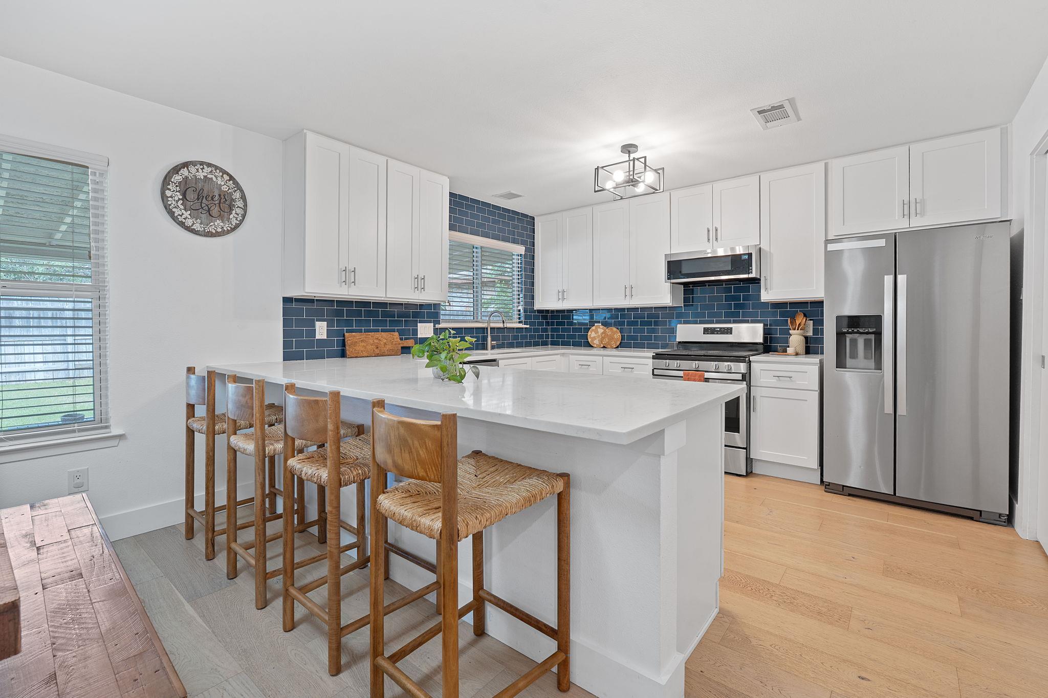 6008 Smith Oak Trl, Austin, TX 78749