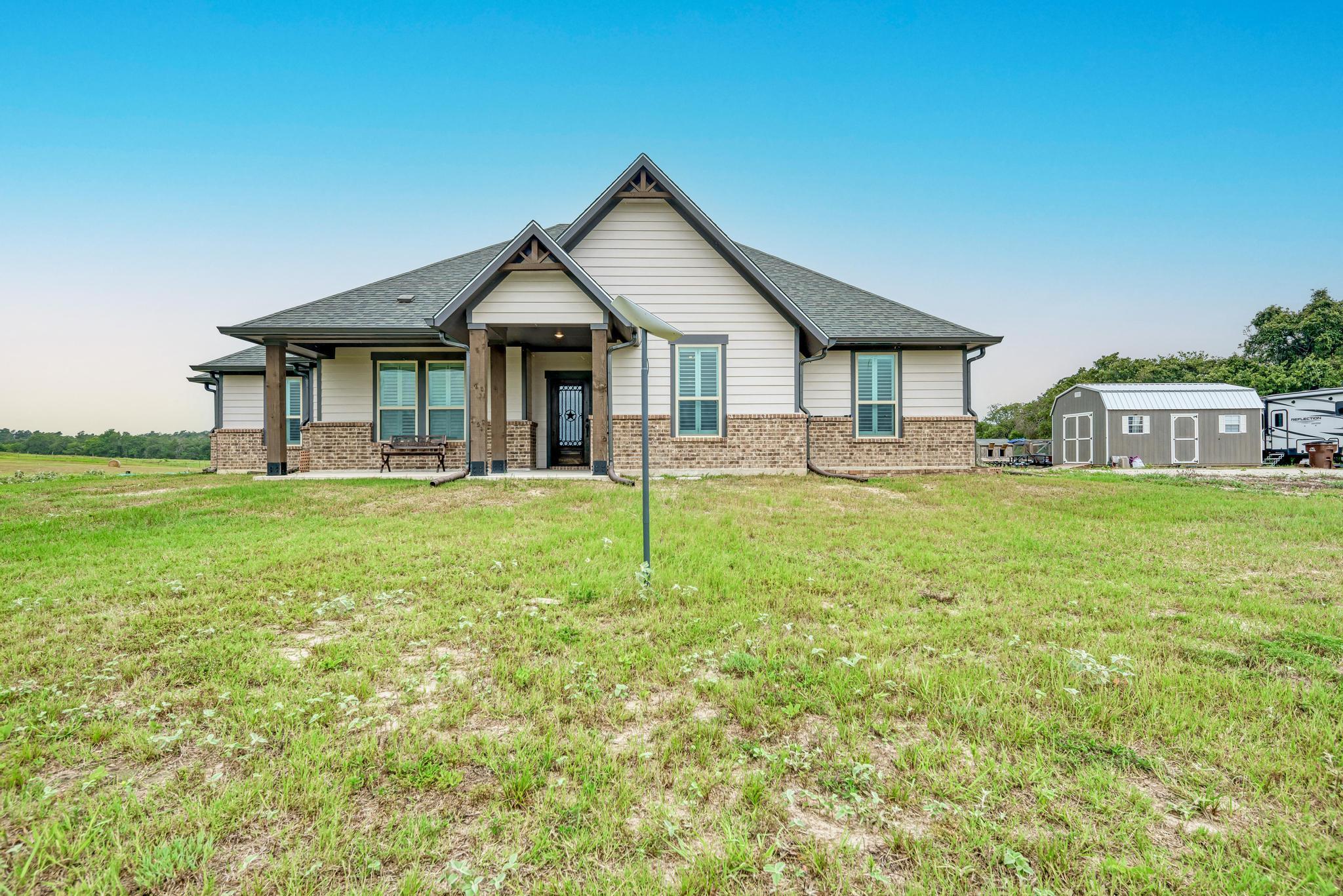 750 County Road 282, Cameron, TX 76520
