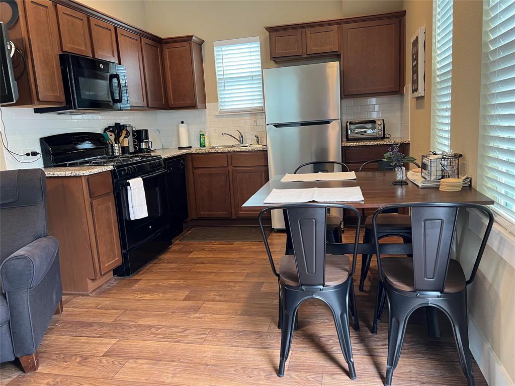 911-B Morrow St # B, Austin, TX 78757