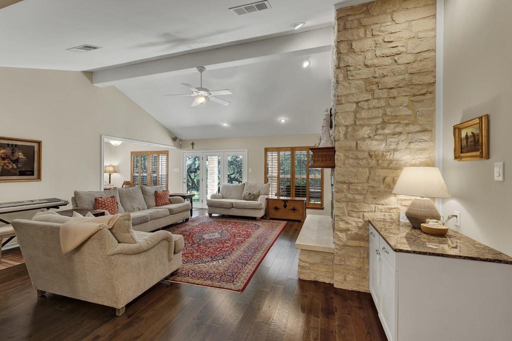 830 Palomino Ln, San Marcos, TX 78666