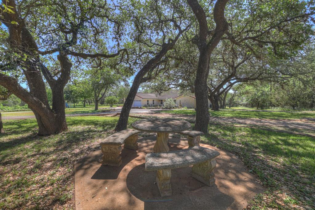 830 Palomino Ln, San Marcos, TX 78666