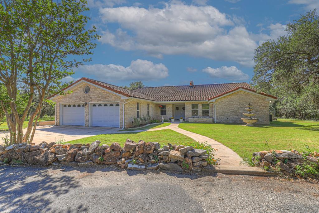 830 Palomino Ln, San Marcos, TX 78666