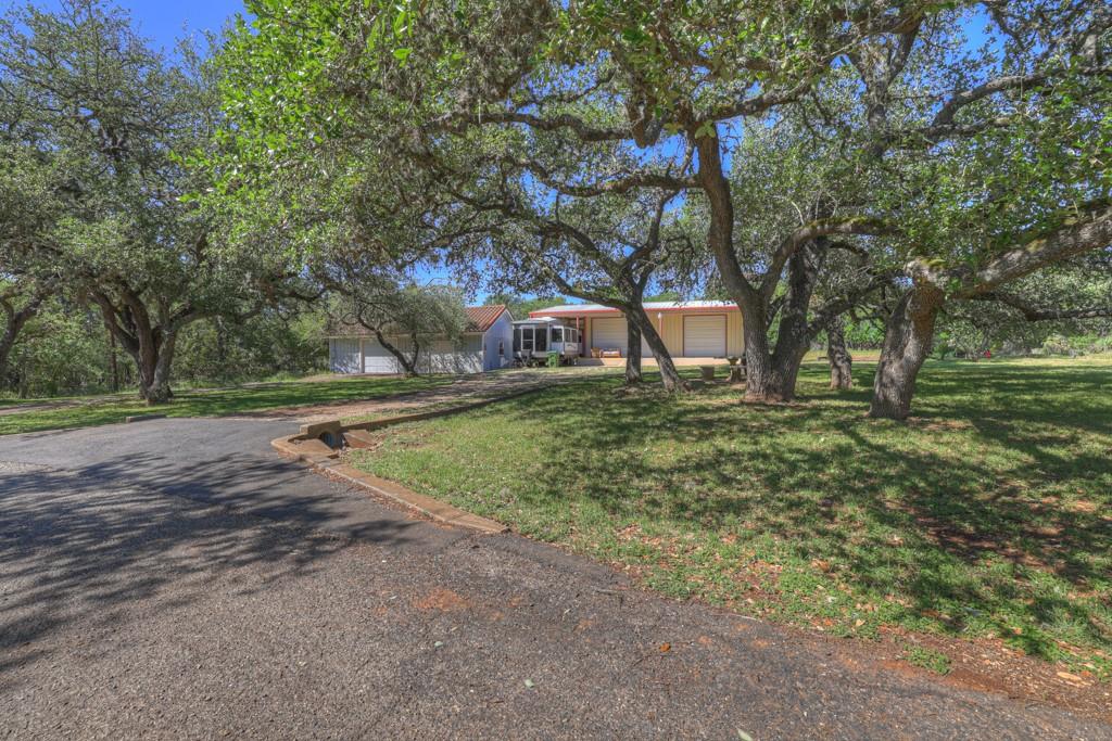 830 Palomino Ln, San Marcos, TX 78666