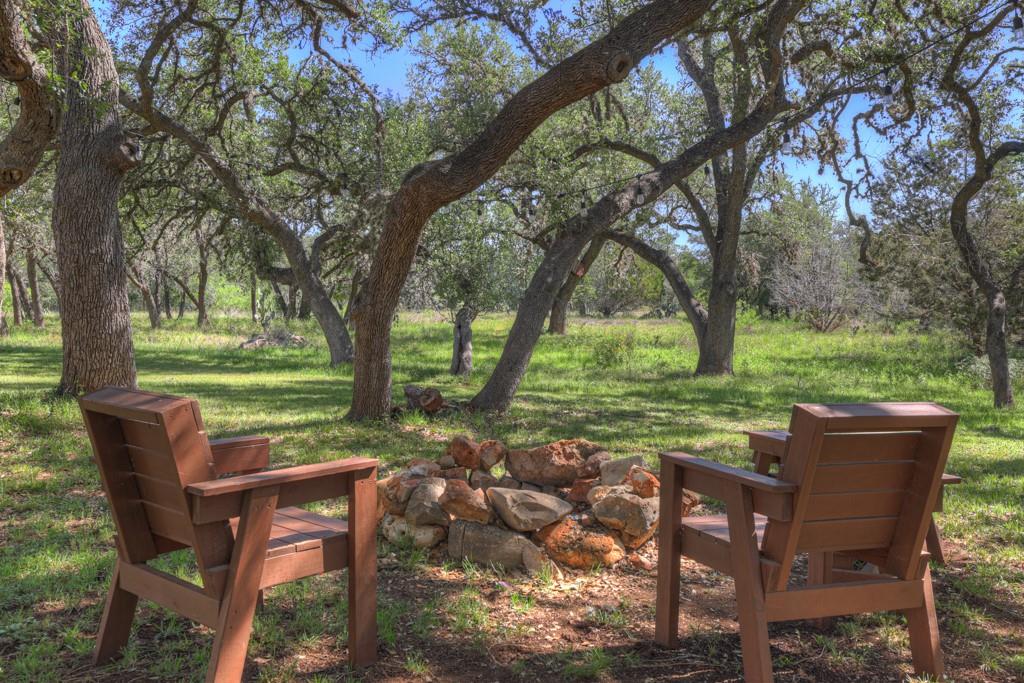 830 Palomino Ln, San Marcos, TX 78666