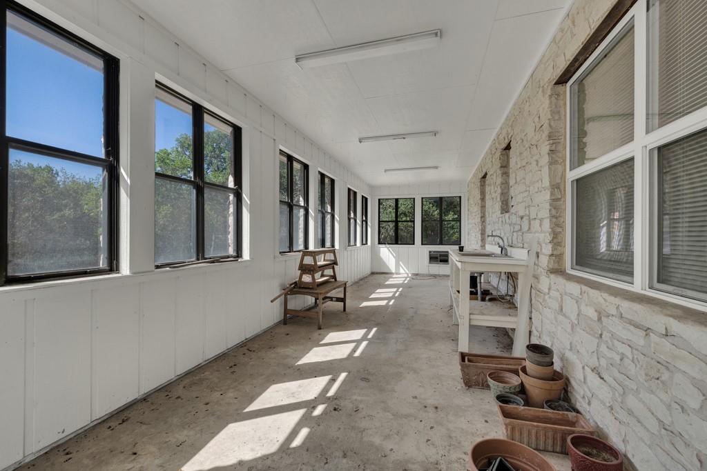 830 Palomino Ln, San Marcos, TX 78666