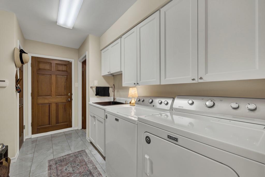 830 Palomino Ln, San Marcos, TX 78666