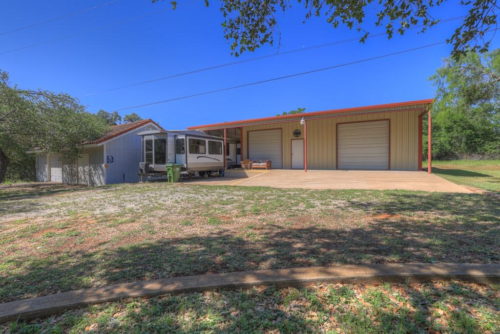 830 Palomino Ln, San Marcos, TX 78666
