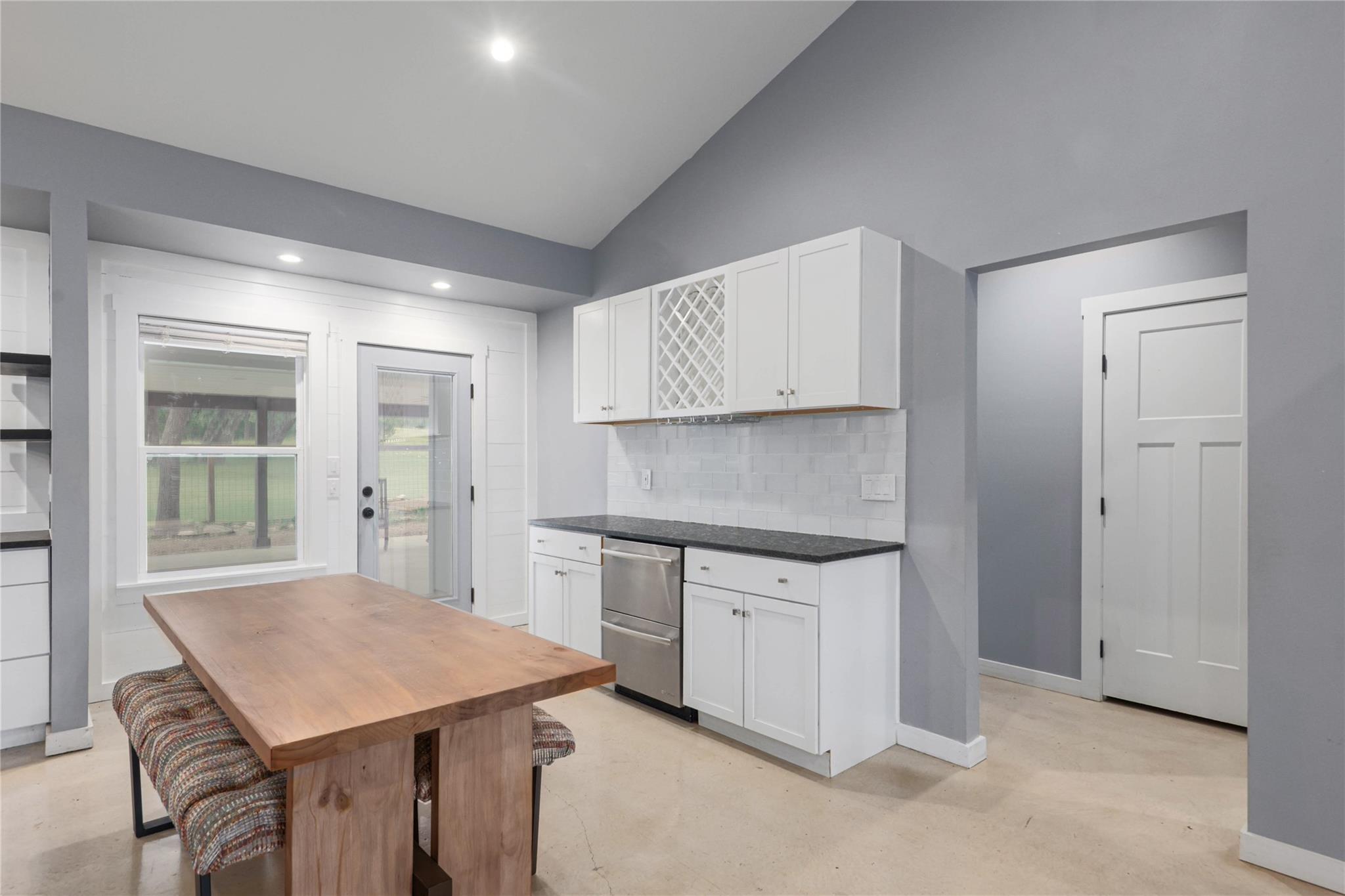 33 Deer Ridge Rd, Wimberley, TX 78676