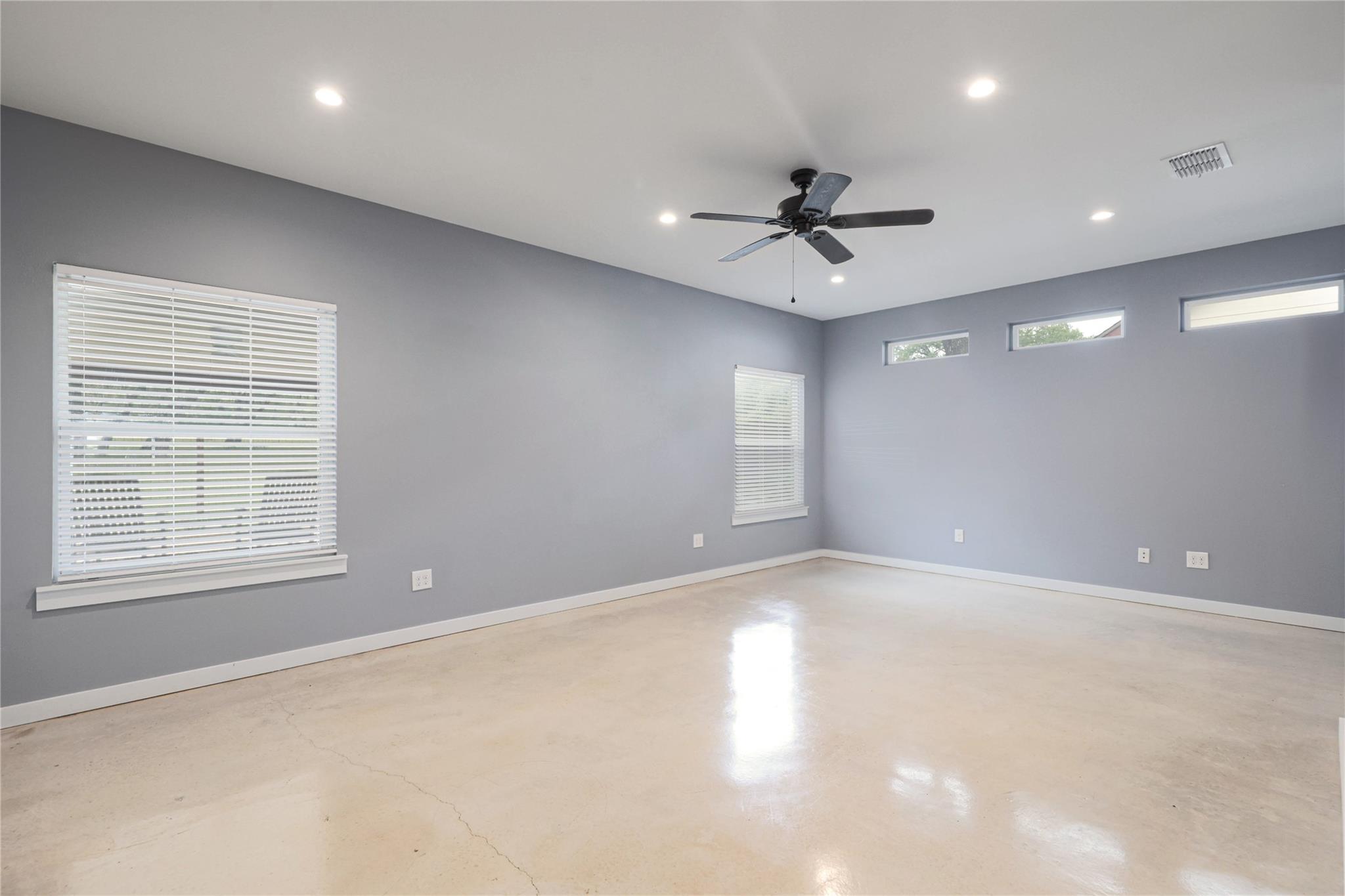 33 Deer Ridge Rd, Wimberley, TX 78676