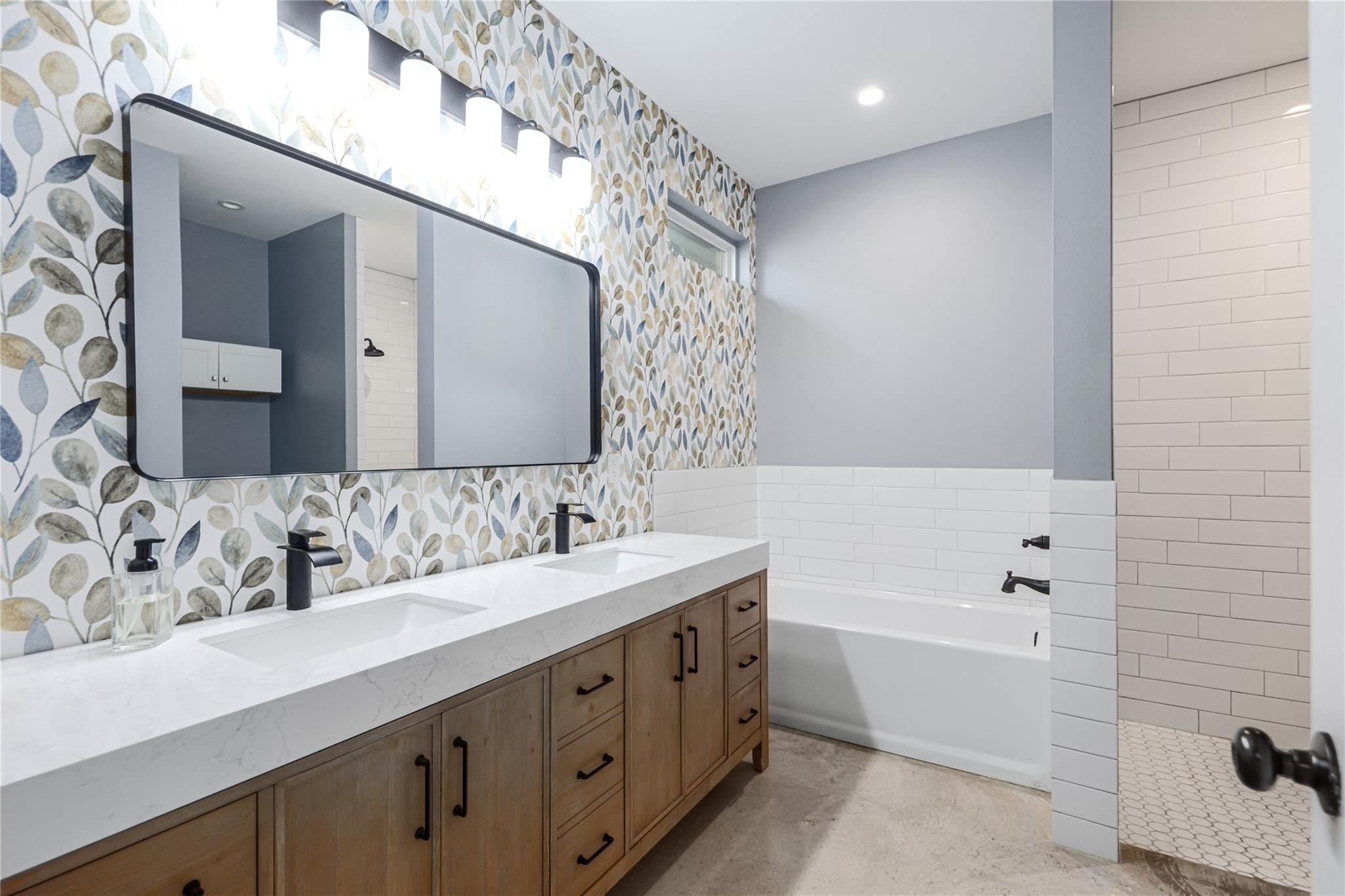 33 Deer Ridge Rd, Wimberley, TX 78676