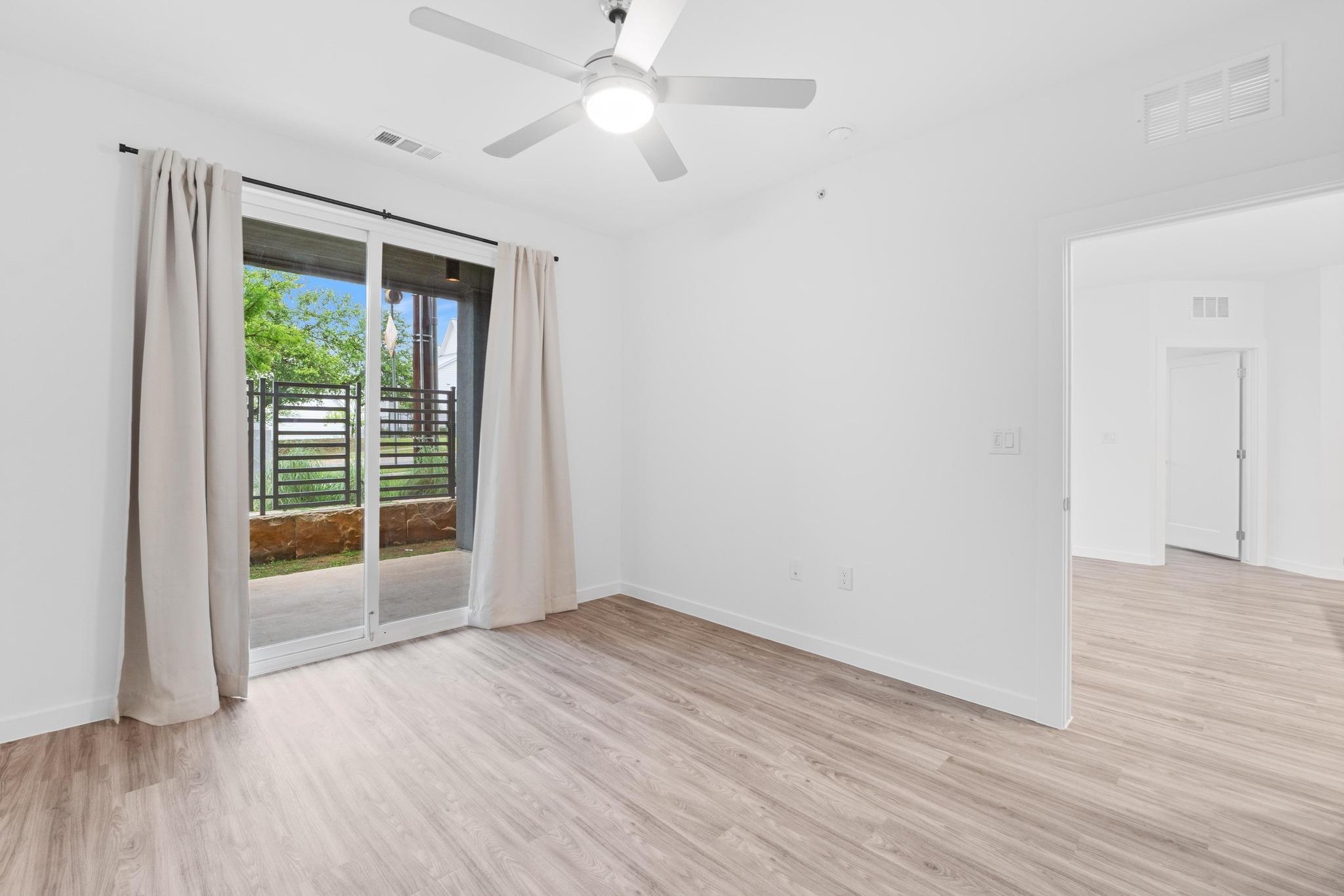 4801 Springdale Dr # 2010, Austin, TX 78723