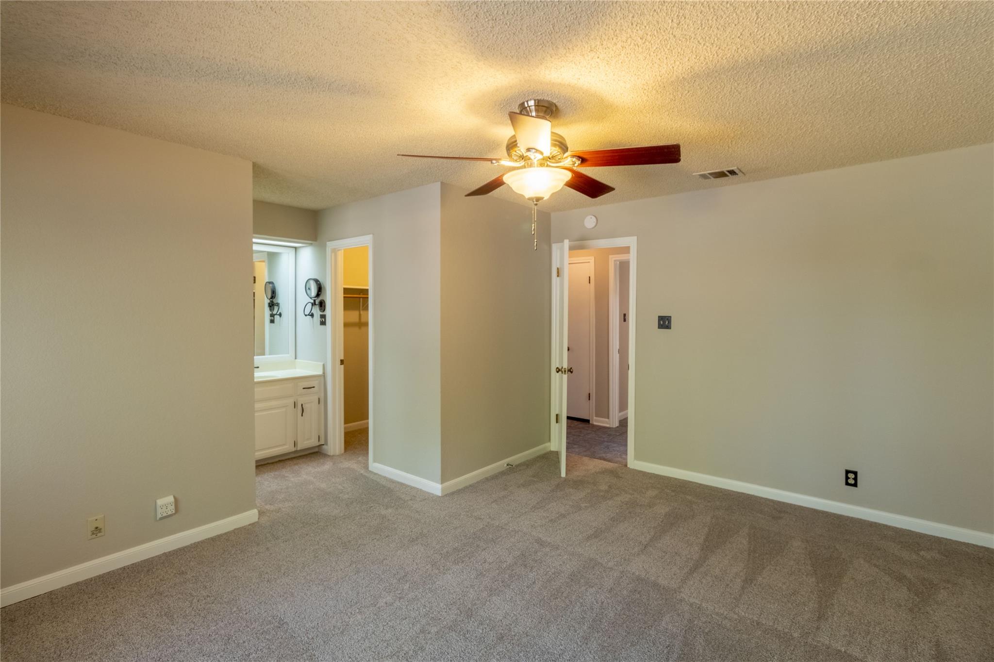 5839 Secrest Dr, Austin, TX 78759