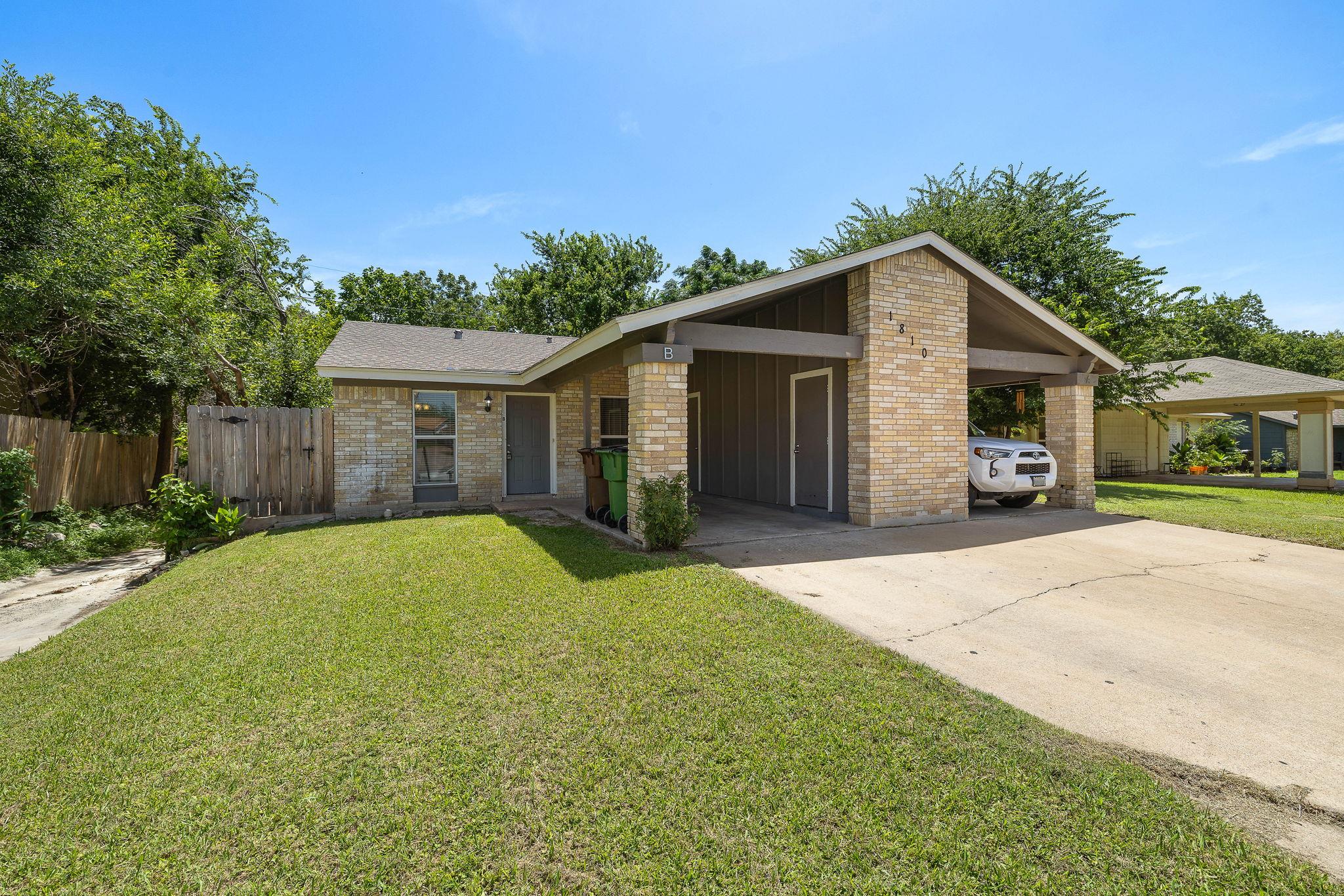 1810 Nicole Cir # A & B, Round Rock, TX 78664