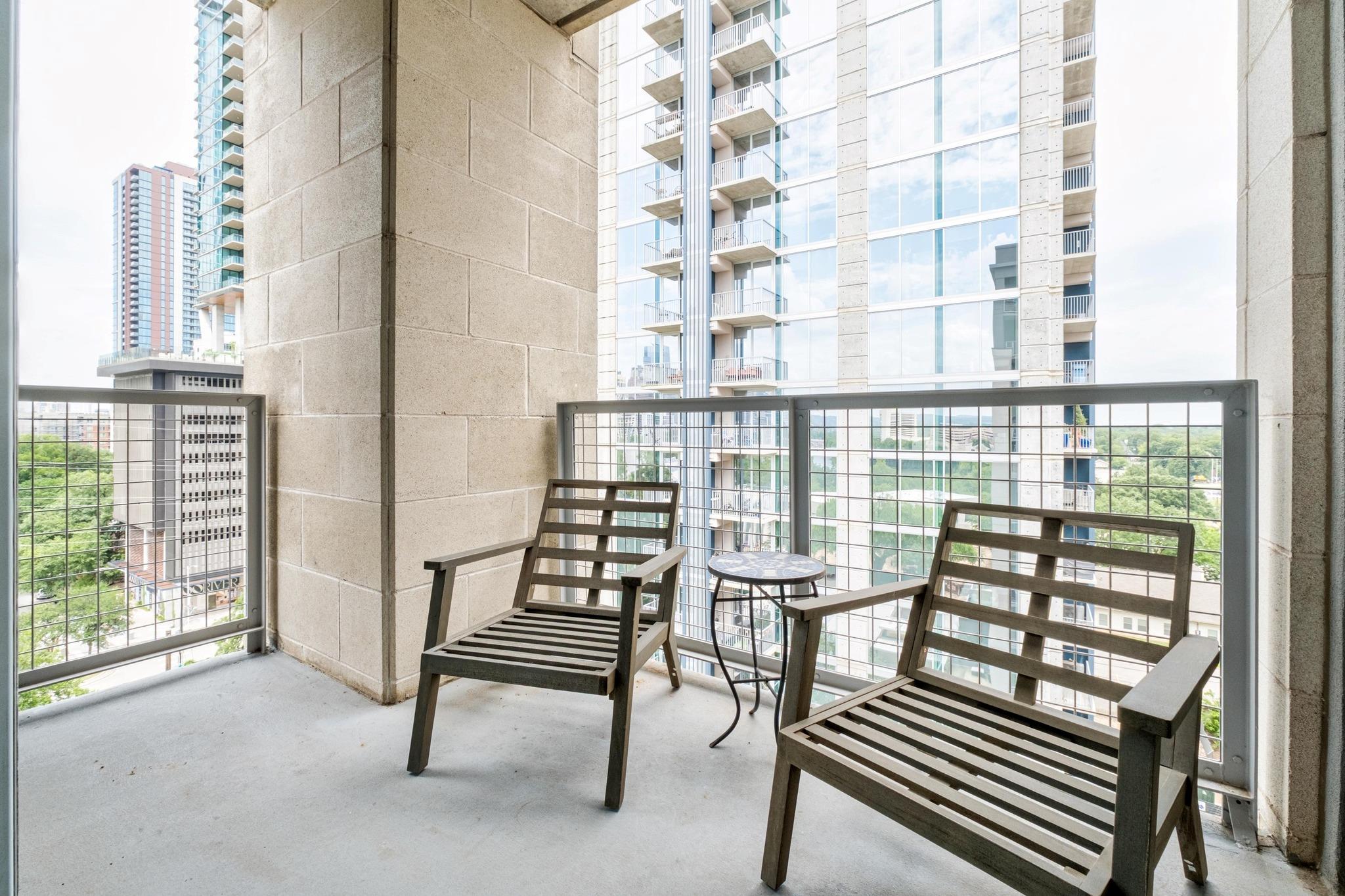 54 Rainey St # 1018, Austin, TX 78701