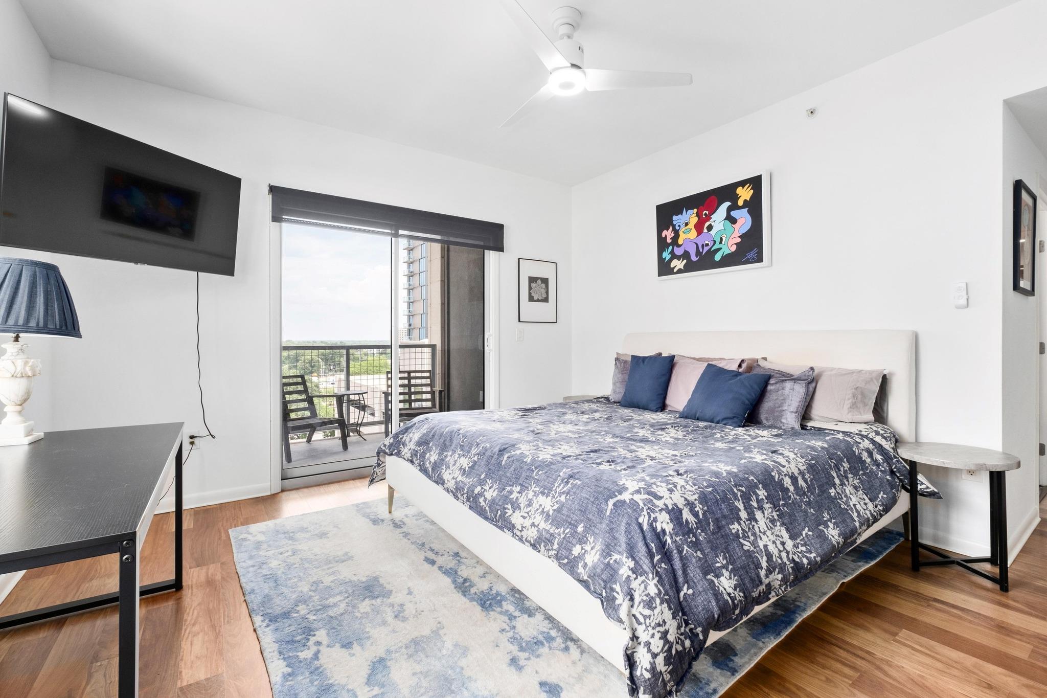 54 Rainey St # 1018, Austin, TX 78701