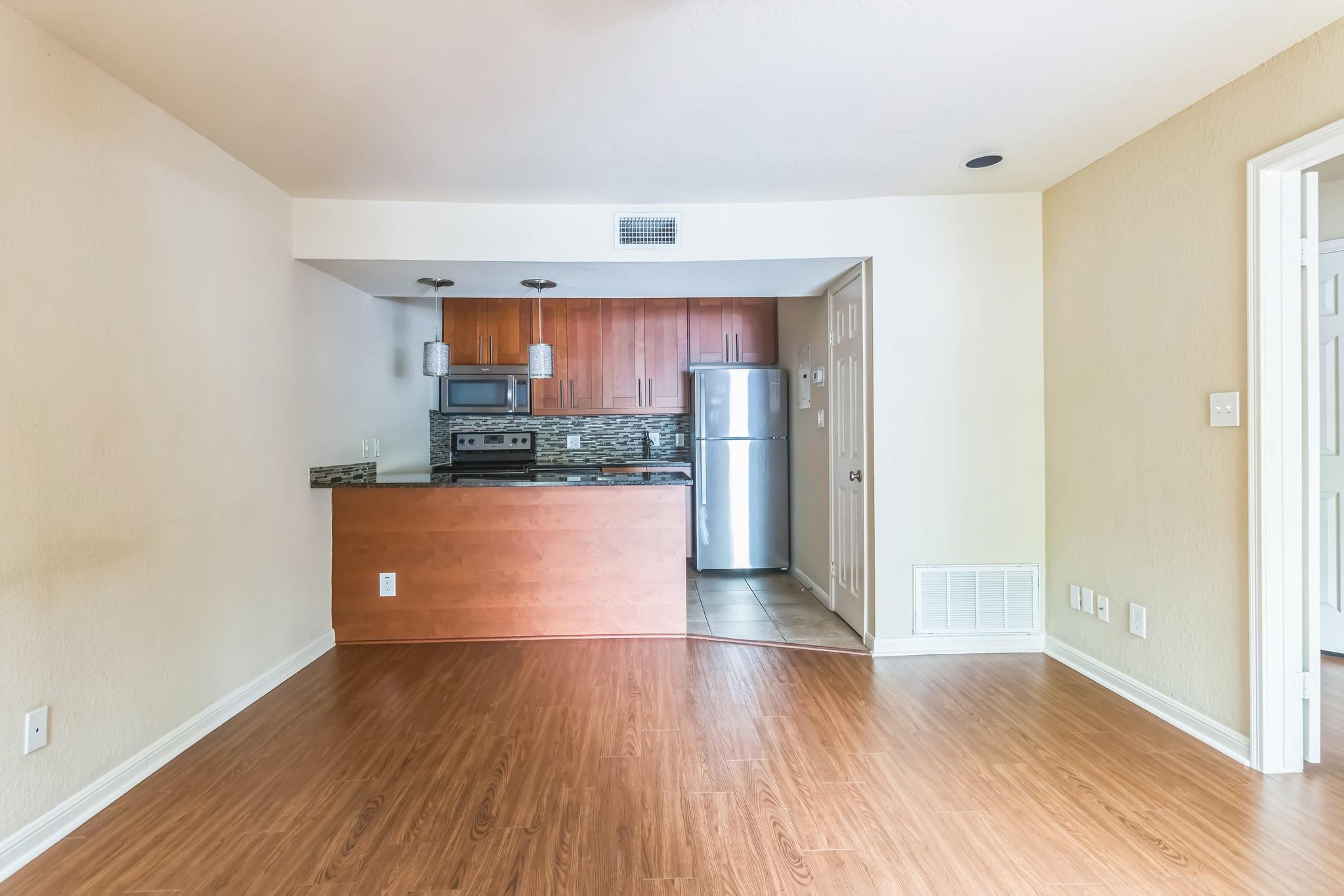 7685 Northcross Dr # 901, Austin, TX 78757