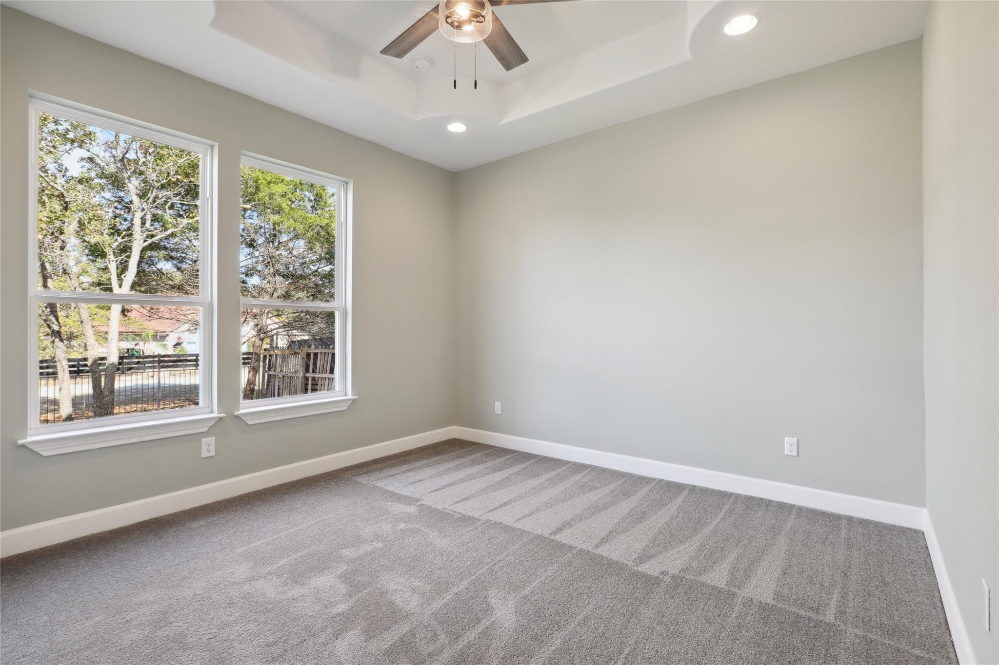 109 Creekside Dr, Bastrop, TX 78602