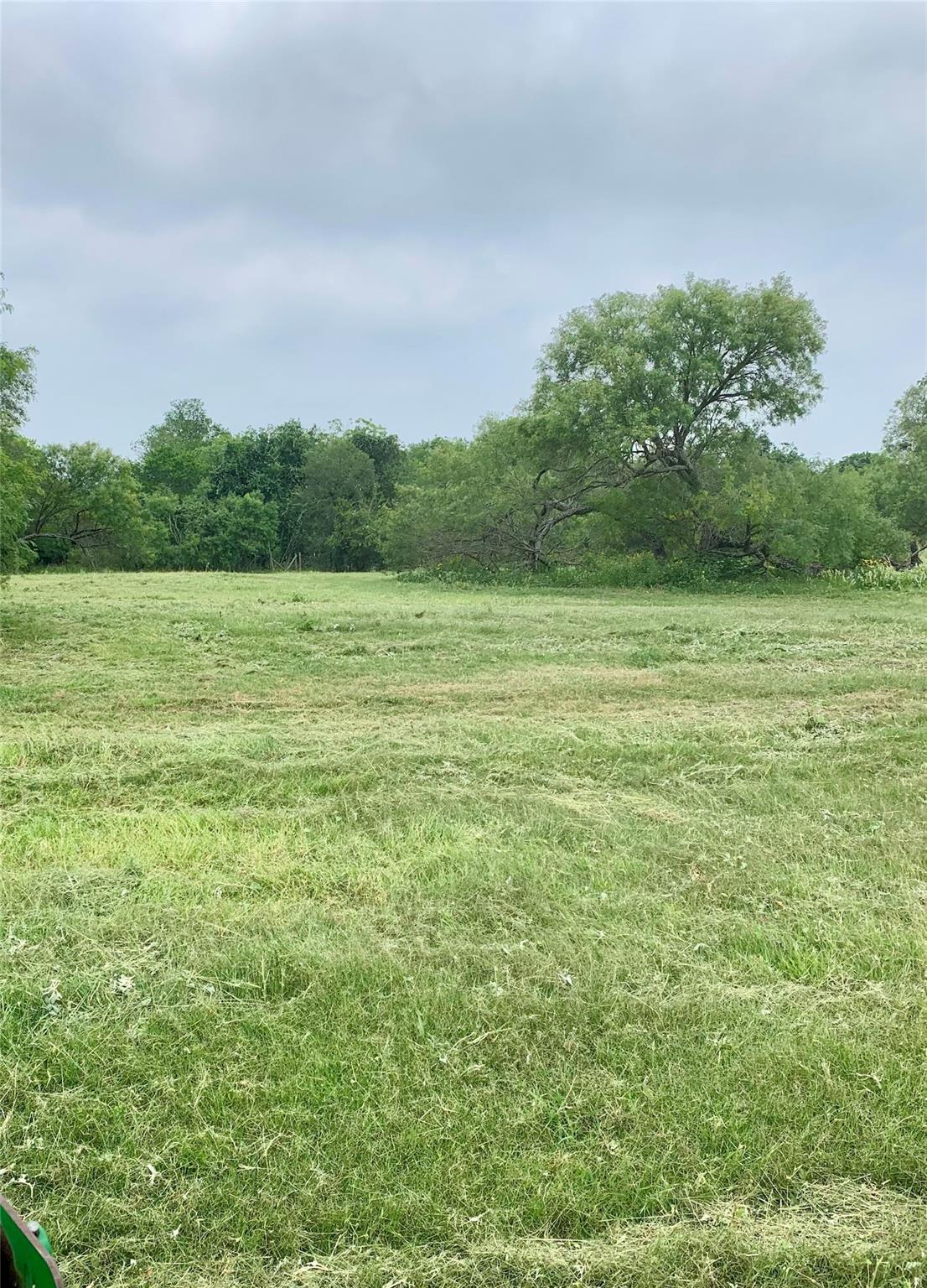 345 PINN Rd, Lytle, TX 78052