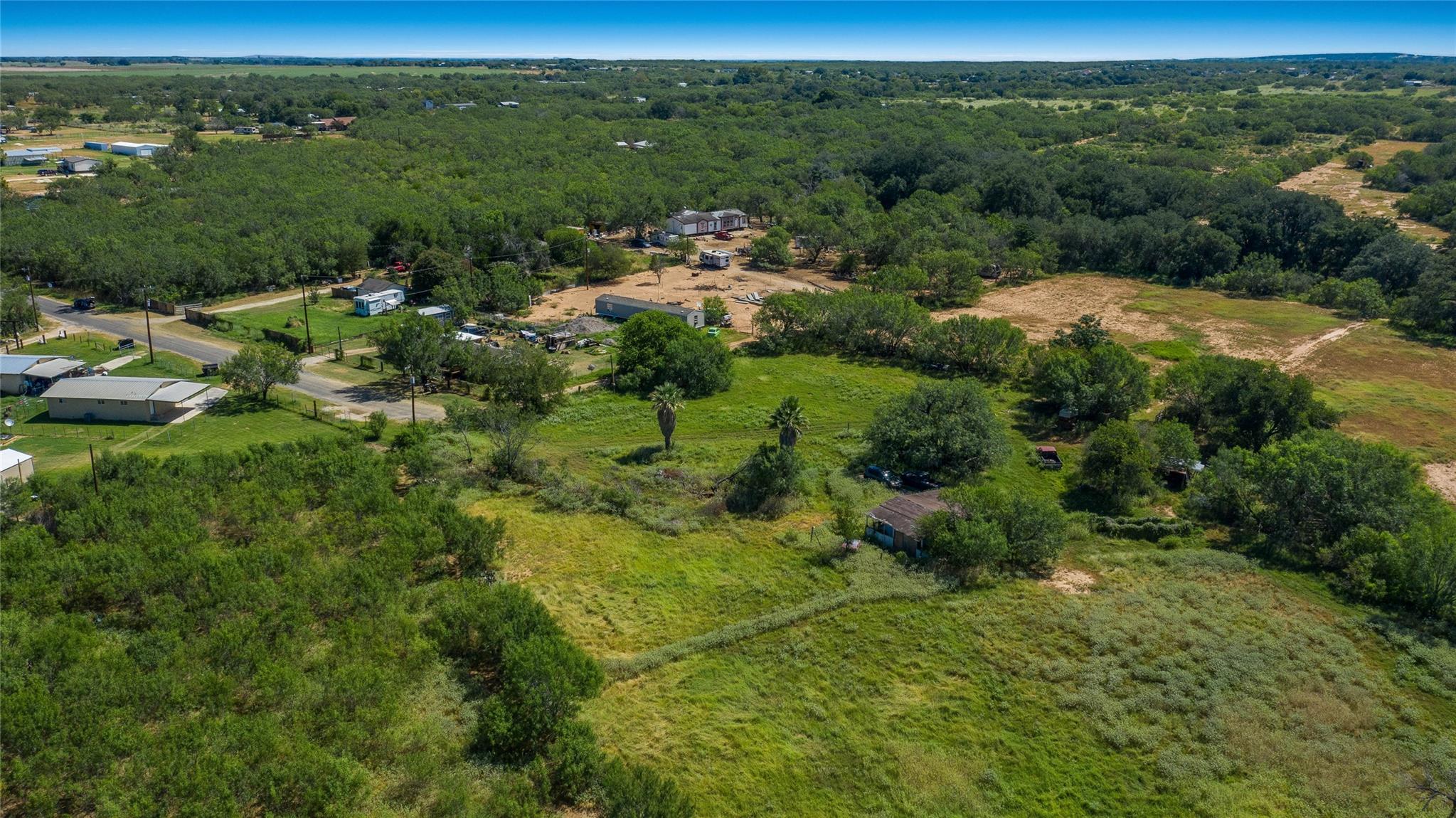 345 PINN Rd, Lytle, TX 78052