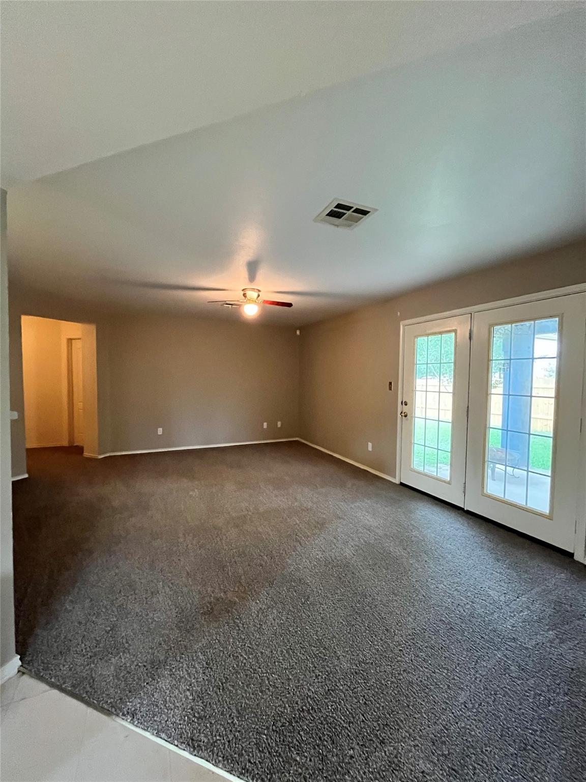 108 Bexar Forest Cv, Elgin, TX 78621