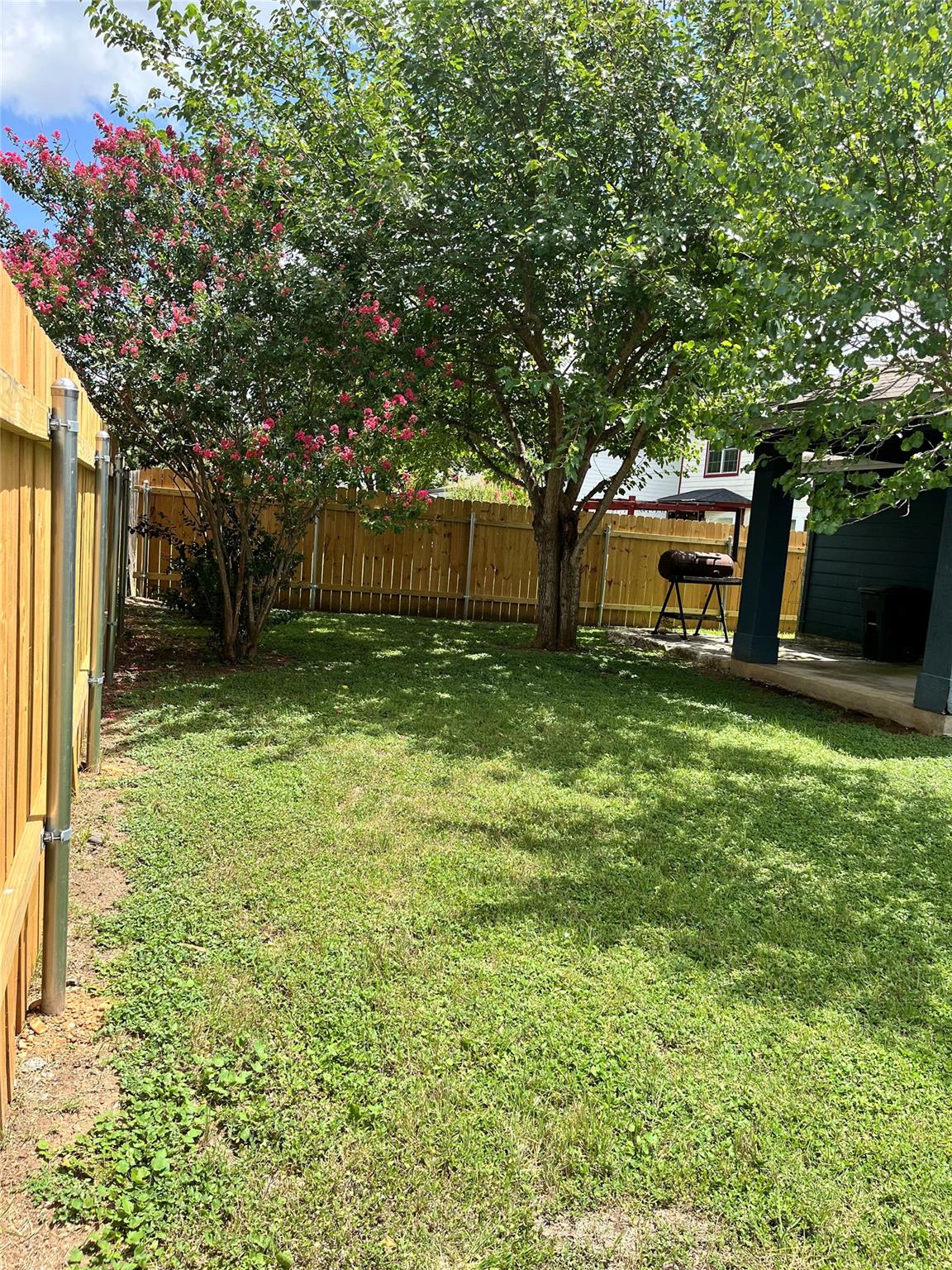 108 Bexar Forest Cv, Elgin, TX 78621