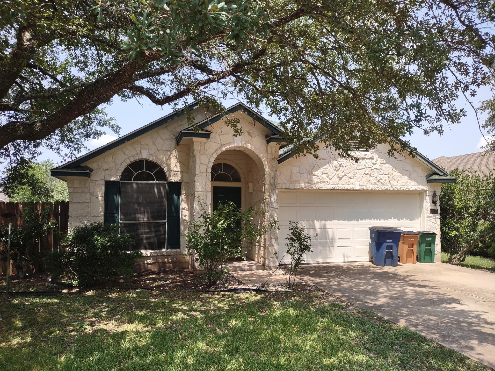8608 Devine Ln, Austin, TX 78748
