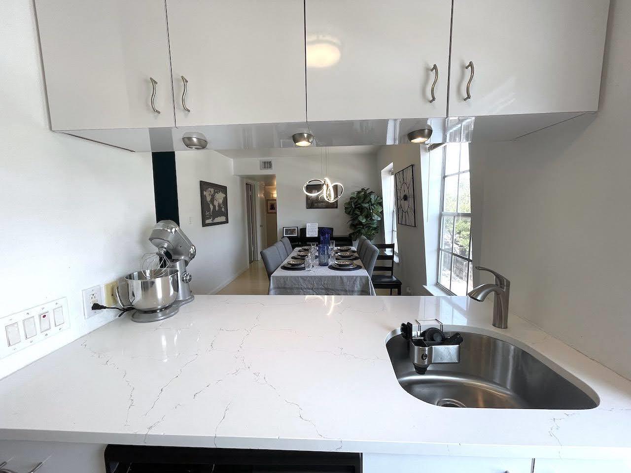 300 Crockett St # 308, Austin, TX 78704