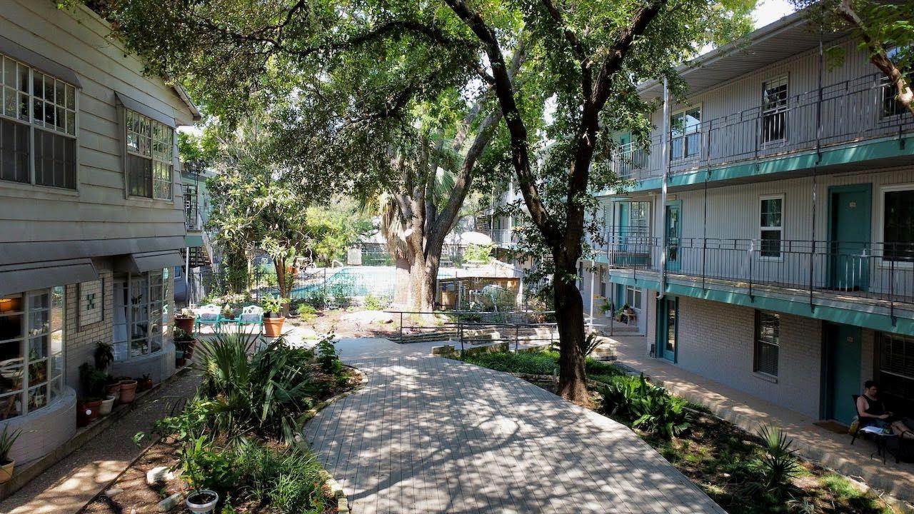 300 Crockett St # 308, Austin, TX 78704