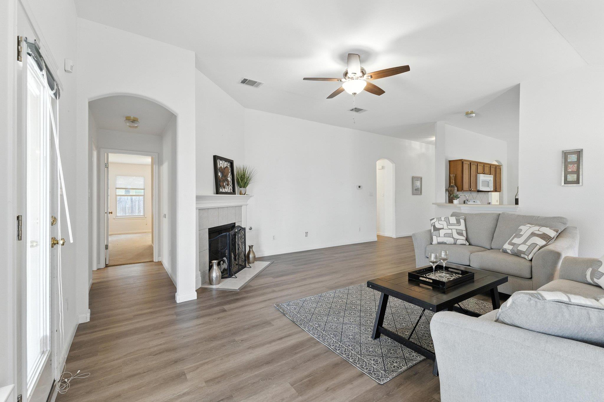 107 Chandler View Trl, Round Rock, TX 78665