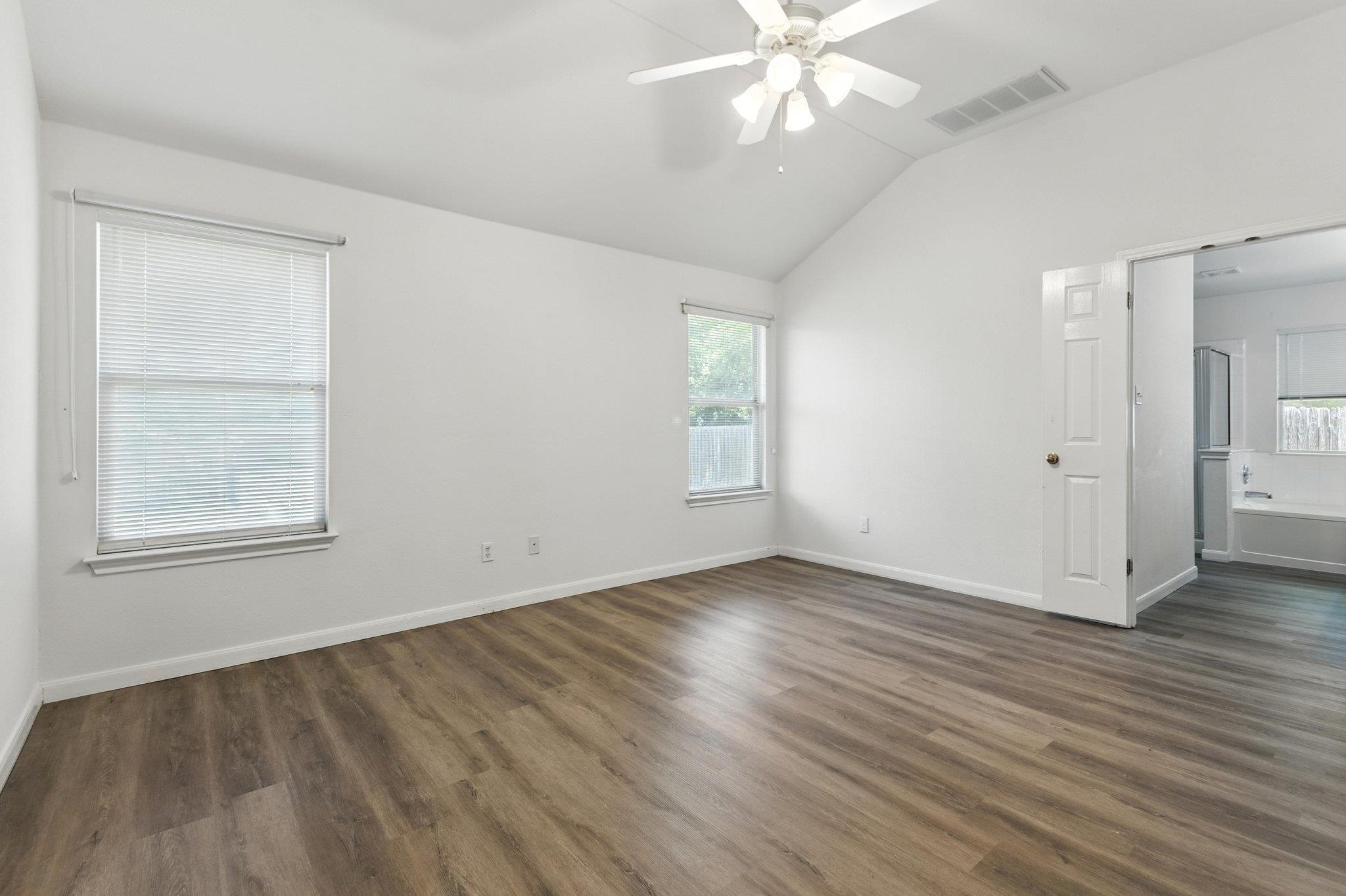 107 Chandler View Trl, Round Rock, TX 78665