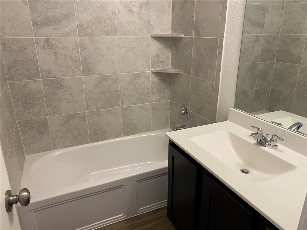 340 Escondido Cir, San Marcos, TX 78666