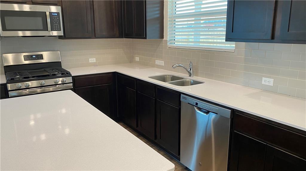 340 Escondido Cir, San Marcos, TX 78666